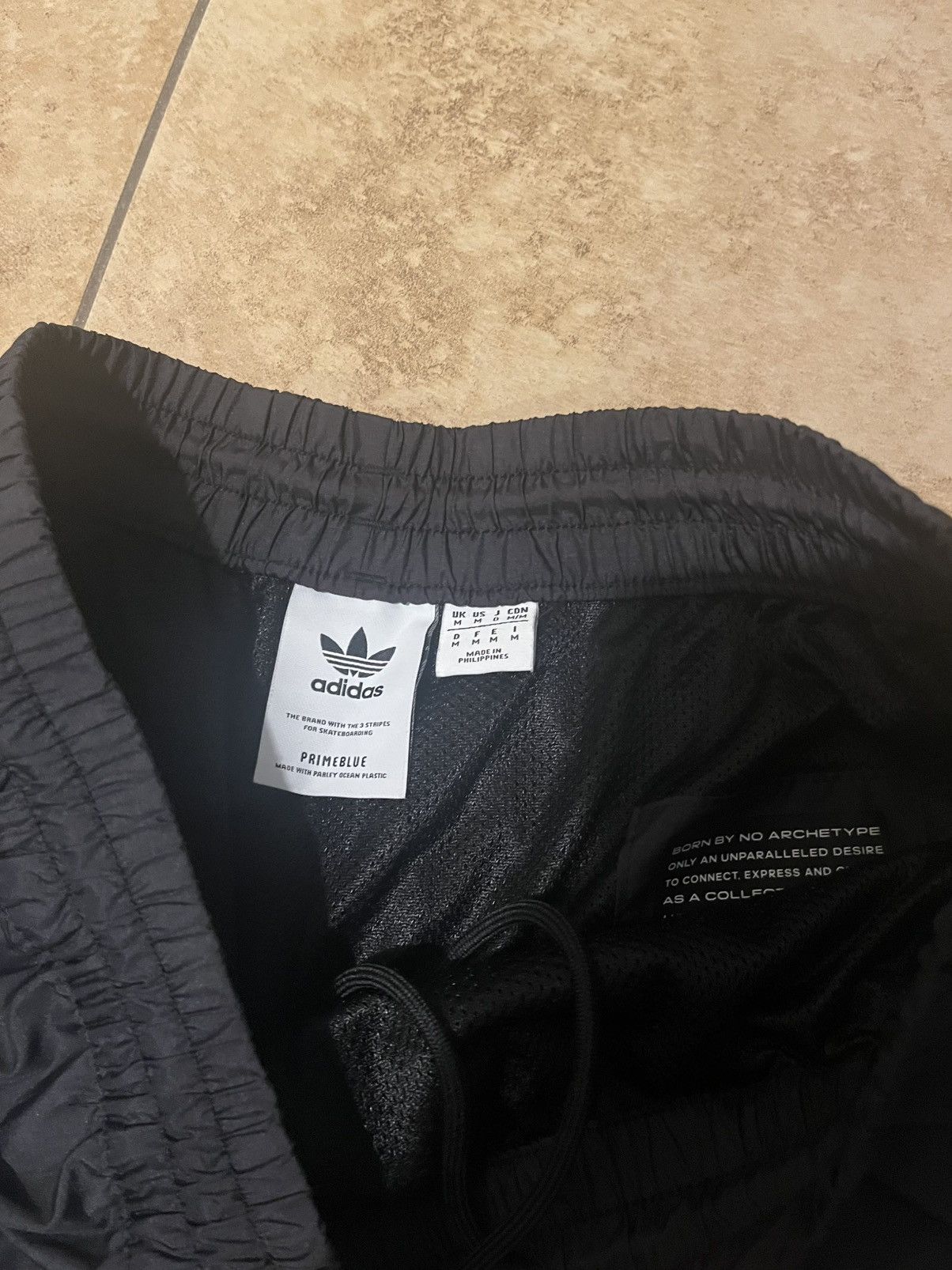 Adidas Adidas x Primeblue sweatpants Size US 32 / EU 48 - 2 Thumbnail
