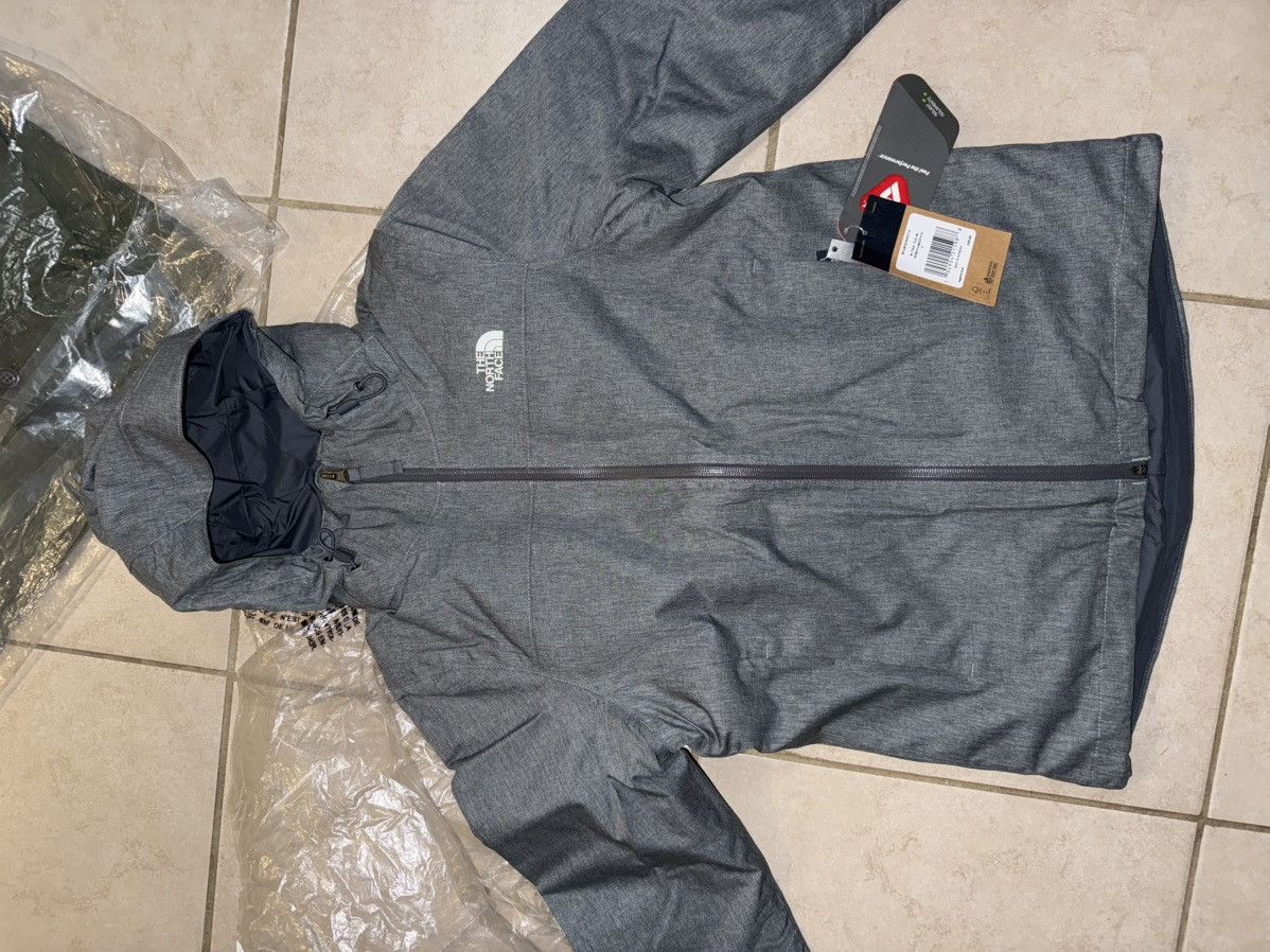 The North Face The North Face Jacket Size S / US 4 / IT 40 - 1 Thumbnail