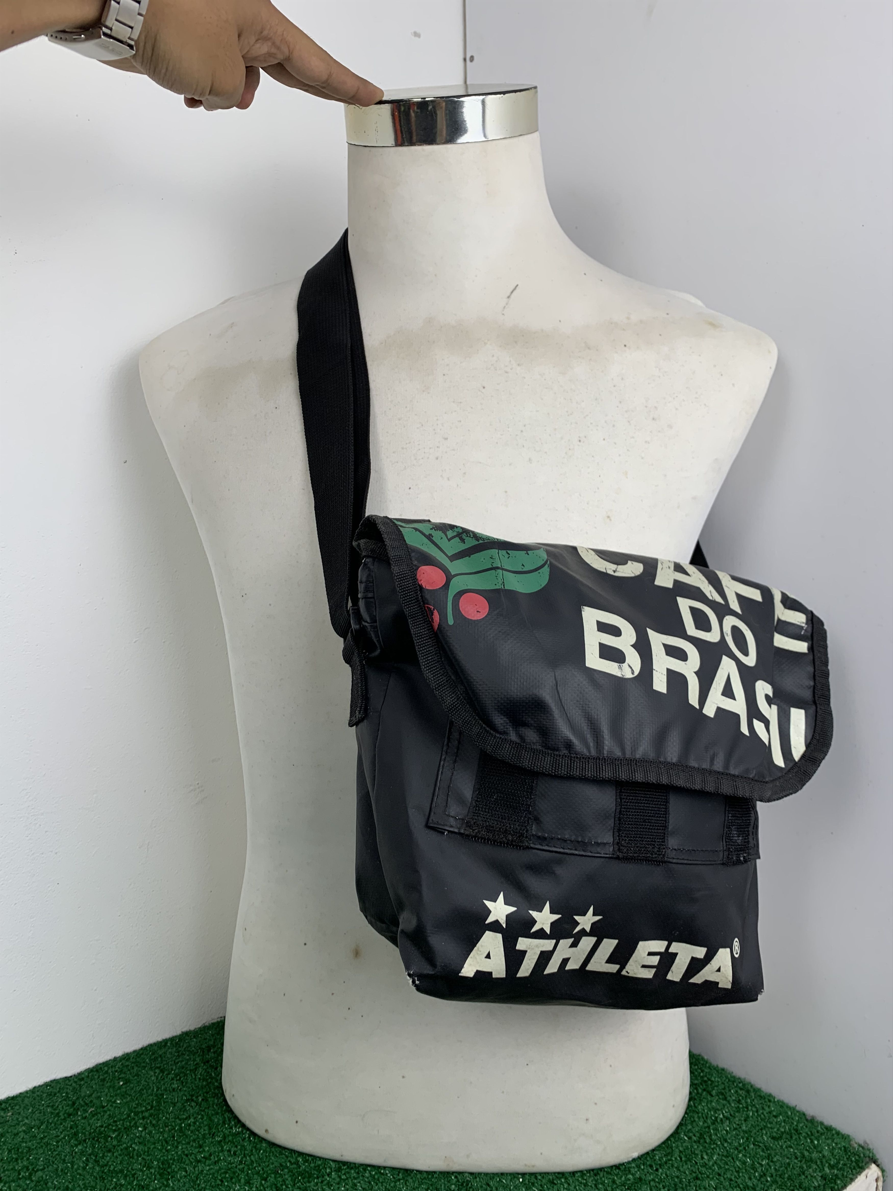 Vintage Vintage Cafe Do Brasil Cycling Crossbody Slingbag BG0091 Size ONE SIZE - 1 Thumbnail