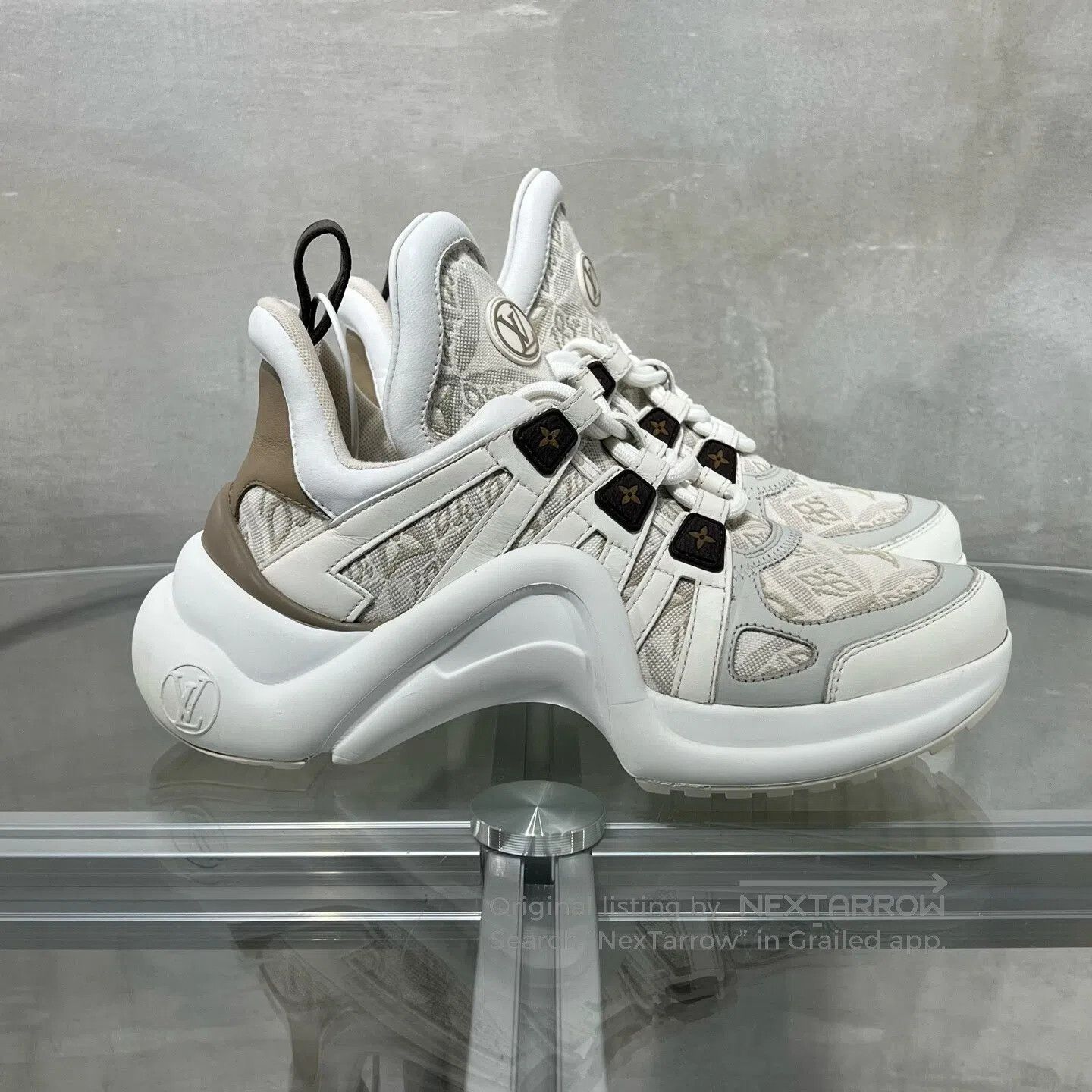 Louis Vuitton Louis Vuitton Archlight Old-Fashioned White Arch Bridge Da Size US 5.5 / IT 35.5 - 4 Thumbnail