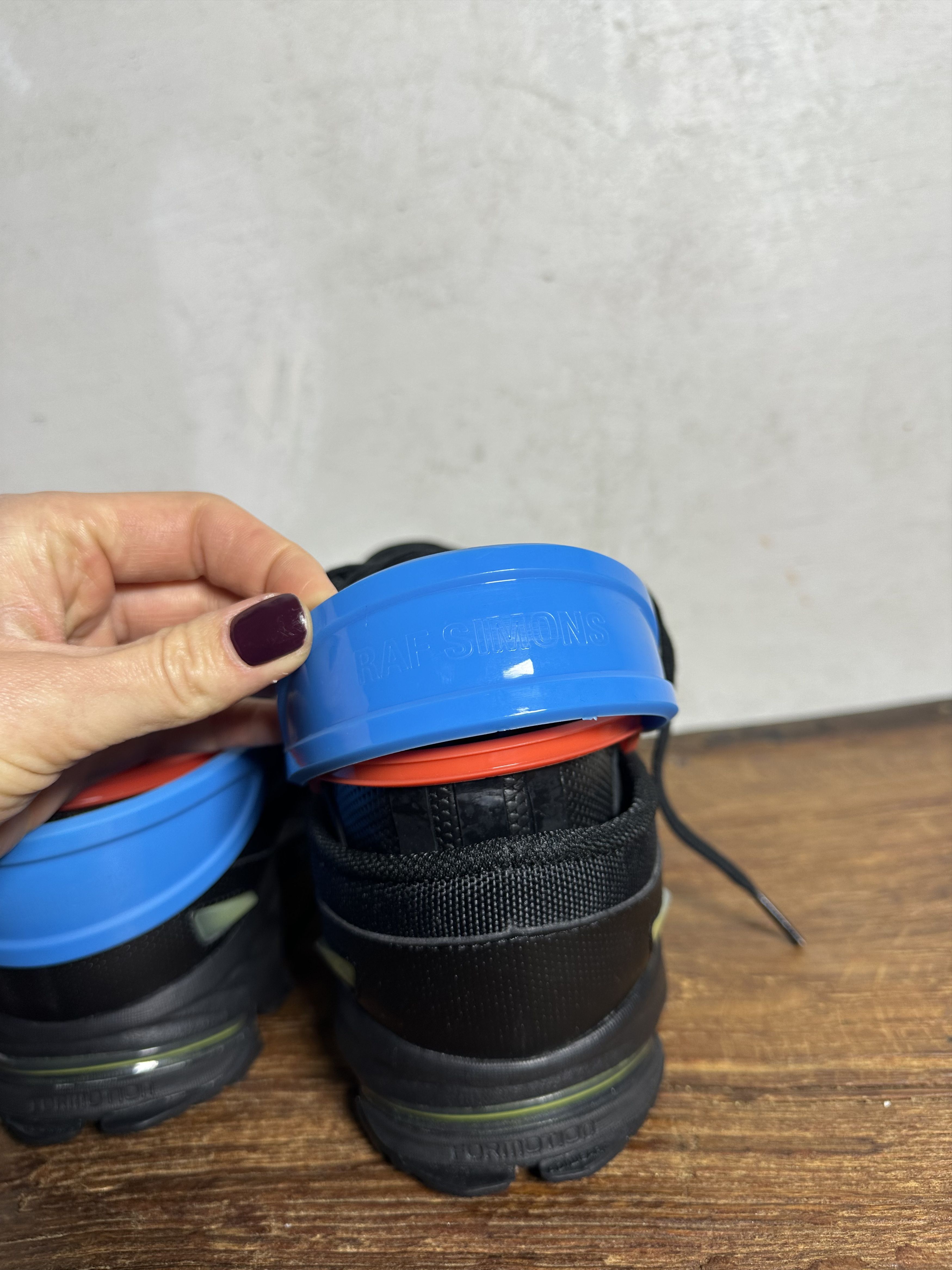 Adidas × Raf Simons EXTREMELY RARE Raf Simons Response Black Blue Trail 2 Size US 6.5 / EU 39-40 - 8 Thumbnail