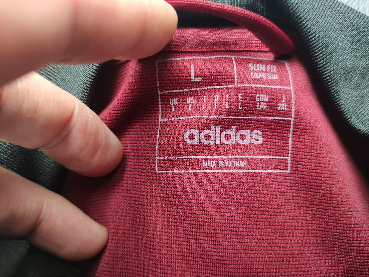 Adidas adidas Men's Nylon Football Jacket 24/25 "Newcastle United" Size US L / EU 52-54 / 3 - 5 Thumbnail