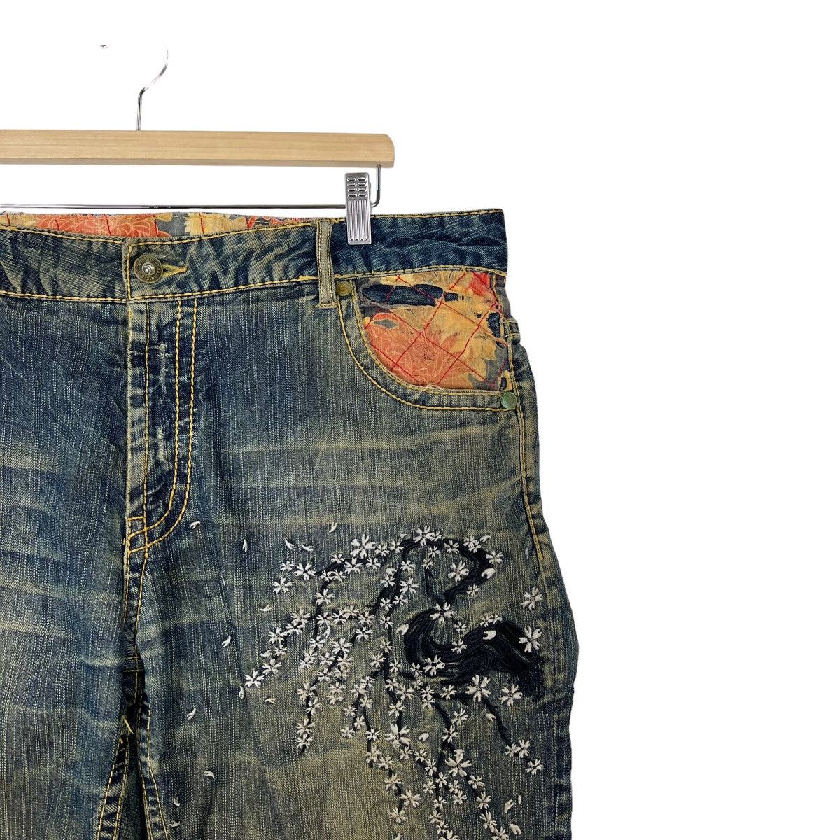 Japanese Brand 🔥 KARAKURI EMBROIDERY SHORT PANTS Size US 38 / EU 54 - 8 Thumbnail