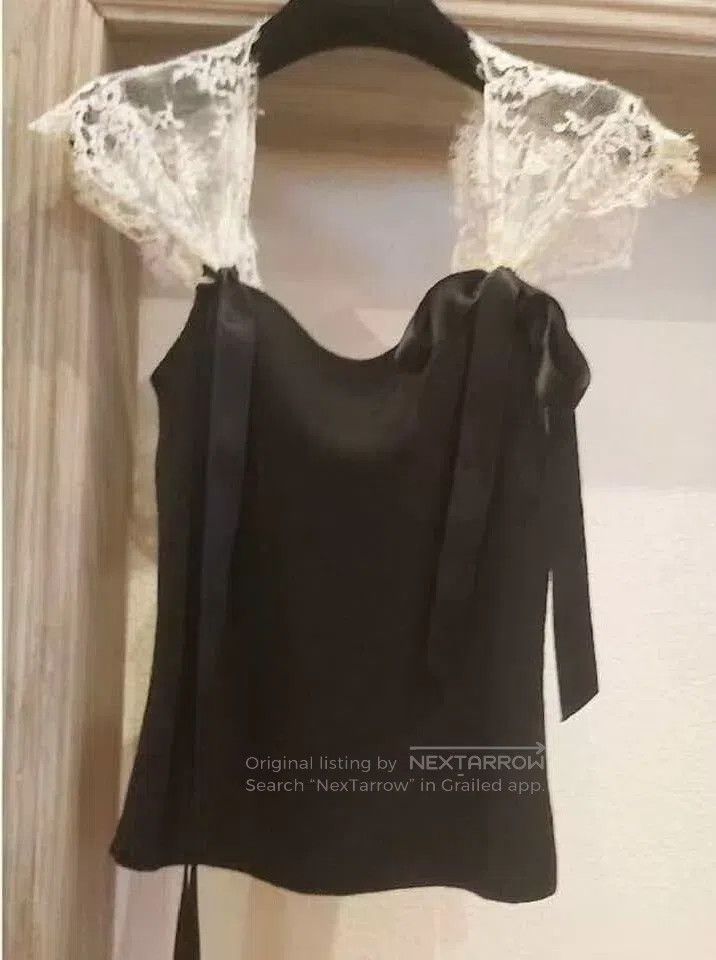 Valentino Valentino Black lace ribbon top Size M / US 6-8 / IT 42-44 - 2 Thumbnail