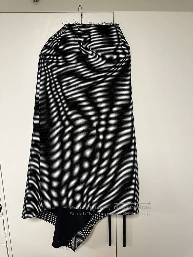 Comme des Garcons Comme Des Garcons size M Mermaid half skirt Size 23" - 2 Thumbnail