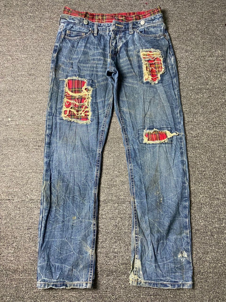 Japanese Brand Japanese Brand Distressed Denim Ripped Patchwork Jeans (137) Size US 31 - 1 Thumbnail