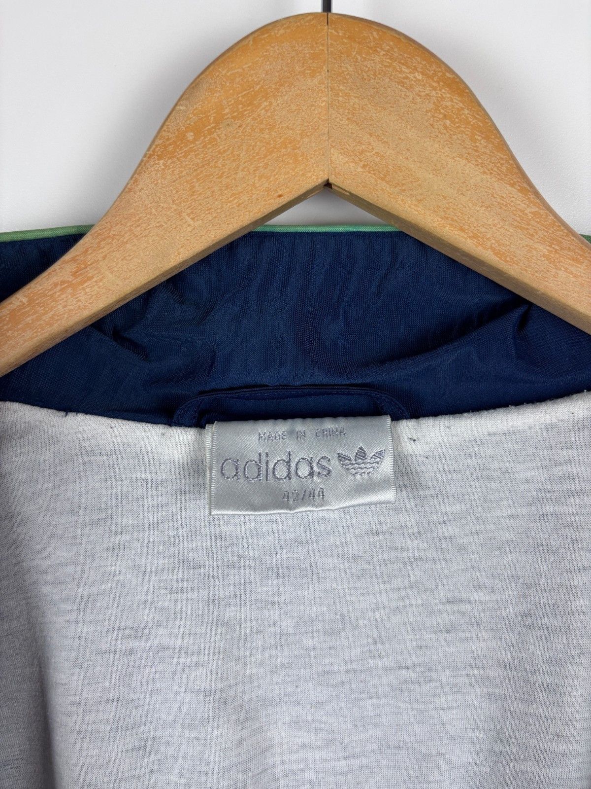 Adidas Vintage Adidas Track Top Jacket Blue Mens Size 42/44 ~XL Size US XL / EU 56 / 4 - 7 Thumbnail