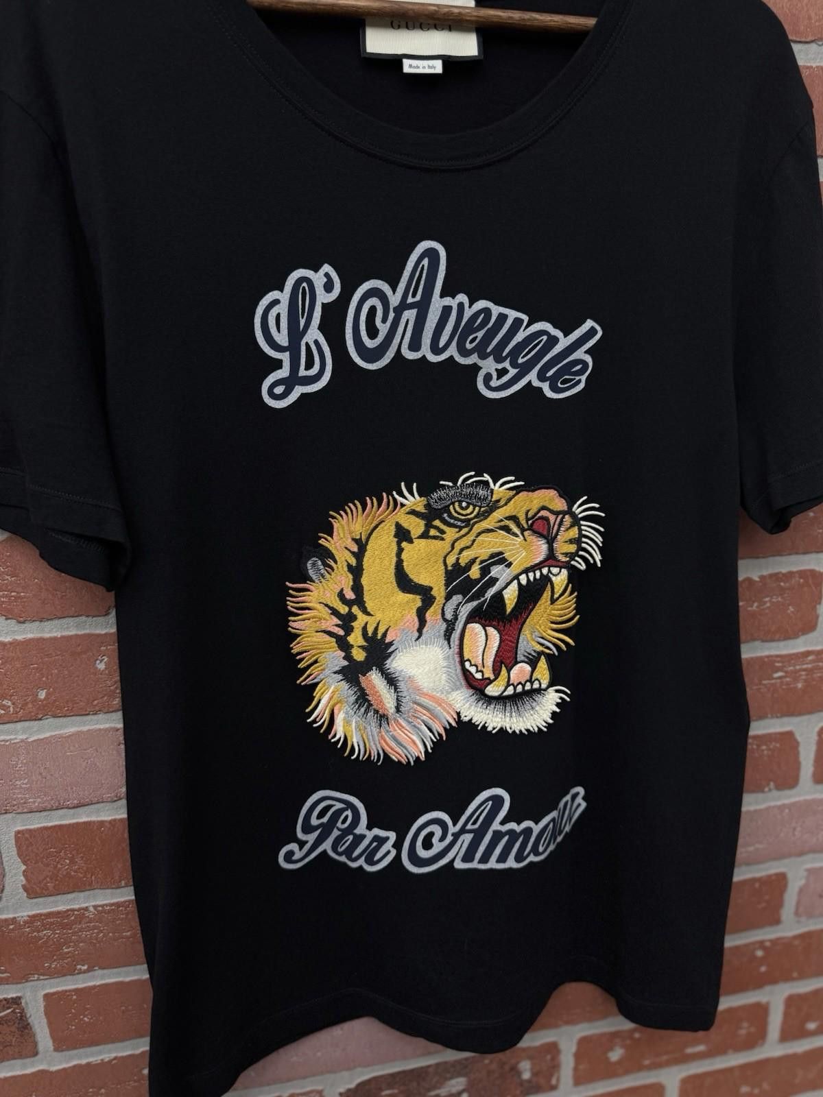 Gucci GUCCI Lion Embroidered T-shirt Size Medium “Tiny Holes” Size US M / EU 48-50 / 2 - 4 Thumbnail