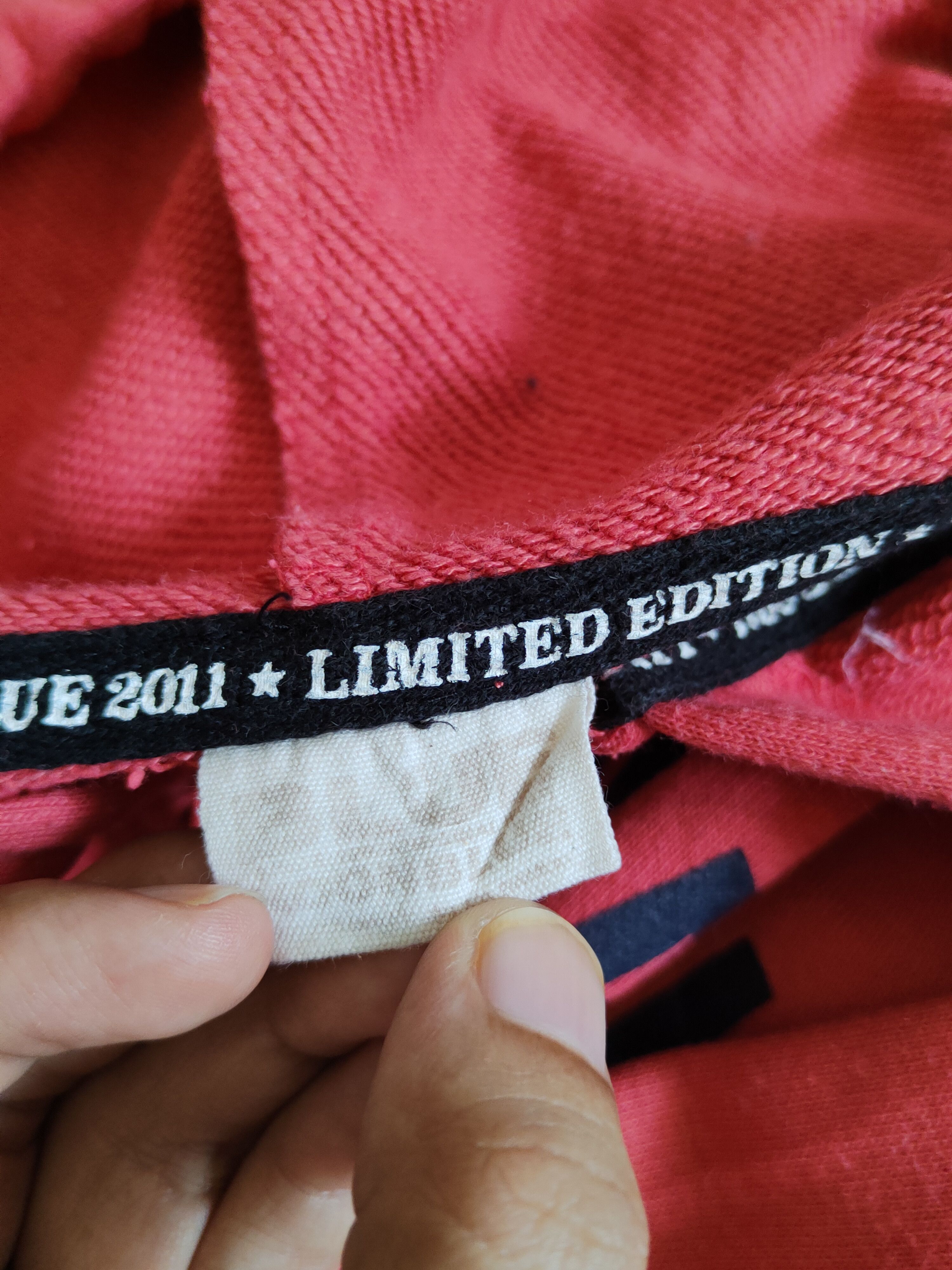 Japanese Brand × Vintage Blue Moon Blue Red Orange Hoodie Sweaters #S1865 Size US S / EU 44-46 / 1 - 15 Thumbnail