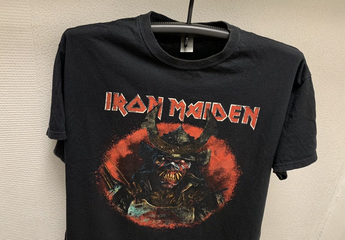 Iron Maiden Iron Maiden vintage black t-shirt big logo rock band tee Xl Size US XL / EU 56 / 4 - 2 Thumbnail
