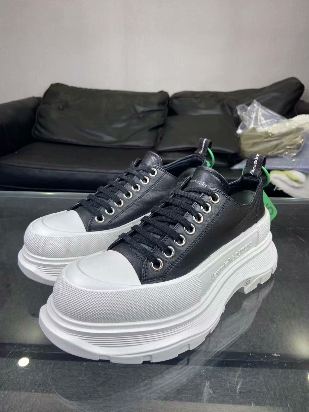 Alexander McQueen Black Lowtop Sneakers 8 Men Size US 8 / EU 41 - 1 Thumbnail