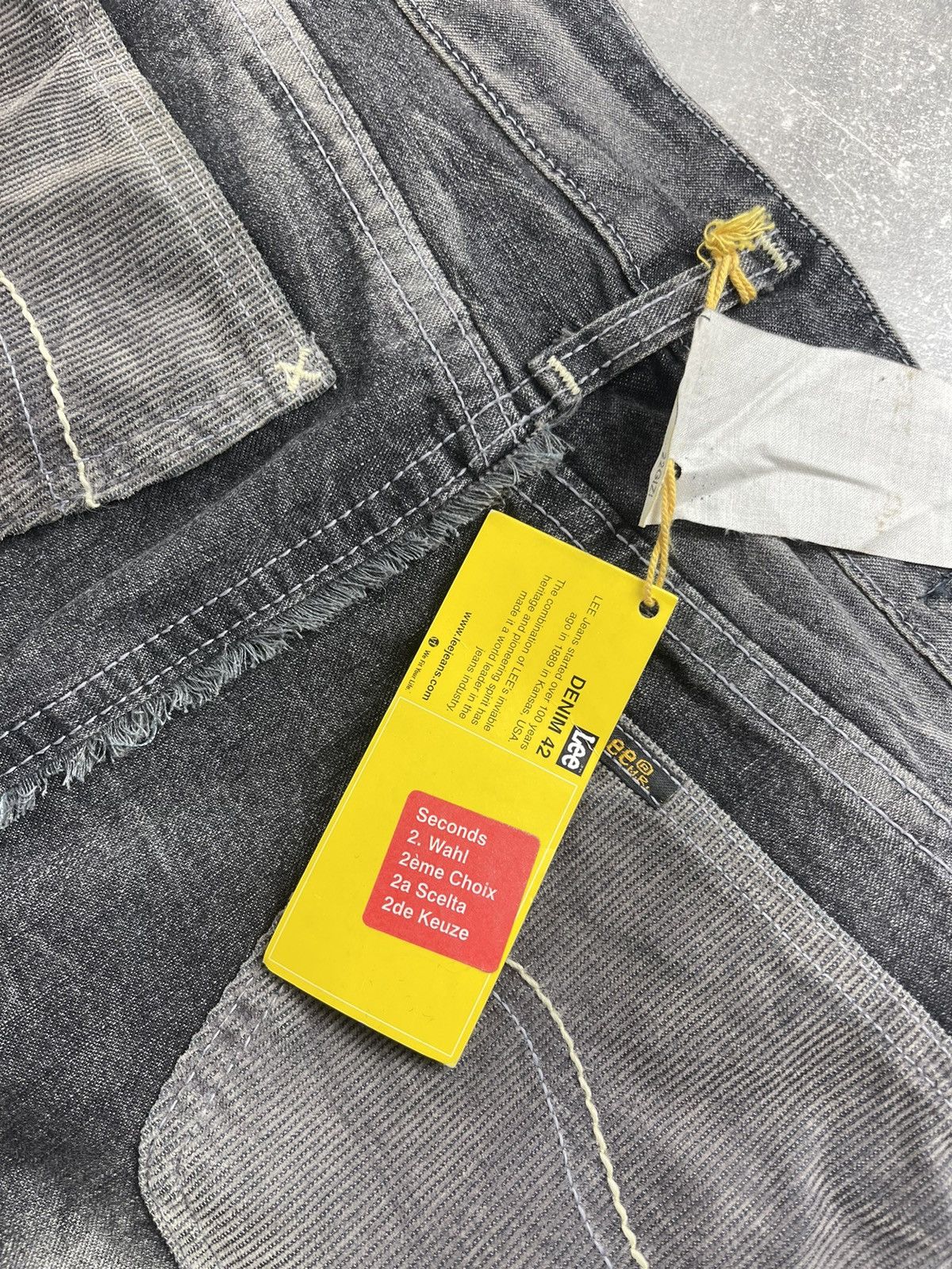 Lee Y2K Lee Black Denim Leather Details Maxi Skirt Vintage Size 32" / US 10 / IT 46 - 13 Thumbnail