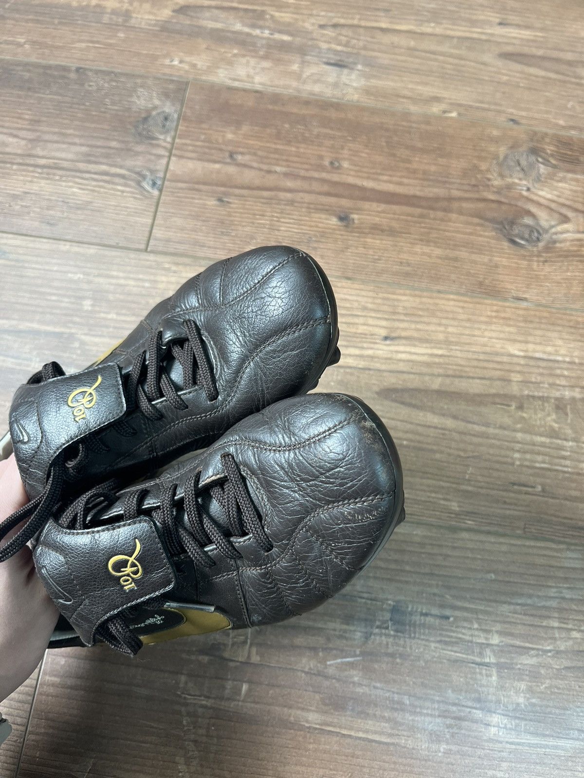 Nike × Vintage Vintage Nike Ronaldinho 10 Tiempo Leather Soccer Shoes Size US 7 / EU 40 - 8 Thumbnail