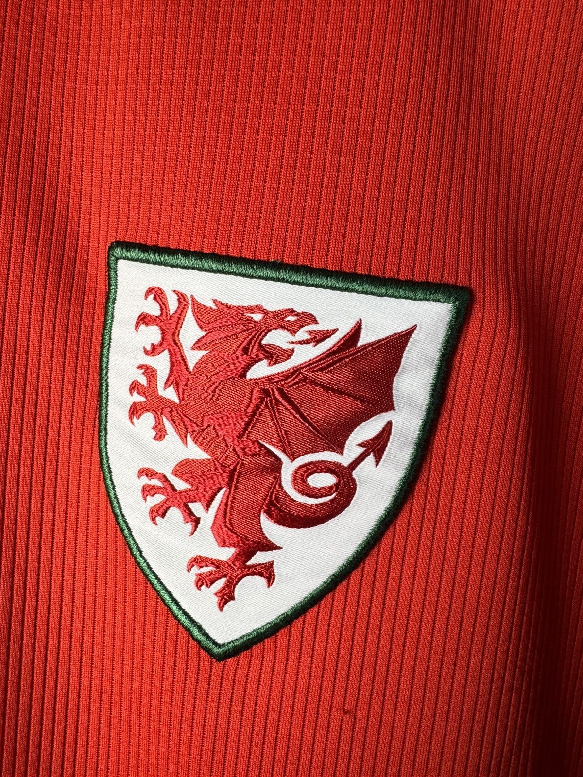 Adidas Wales 2020 2021 Home Football Shirt Soccer Jersey Adidas Size US XS / EU 42 / 0 - 5 Thumbnail