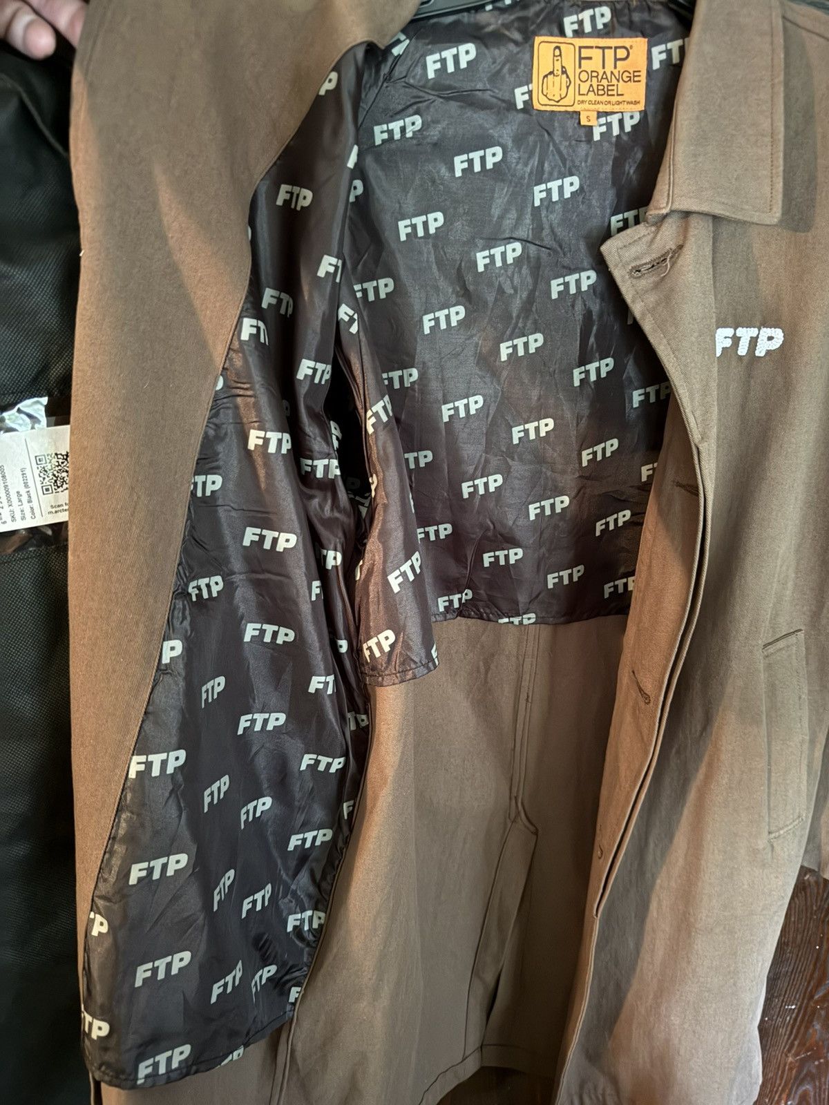 Fuck The Population FTP Orange Label lightweight Crucifix Trench Coat, BRAND NEW Size US S / EU 44-46 / 1 - 3 Thumbnail