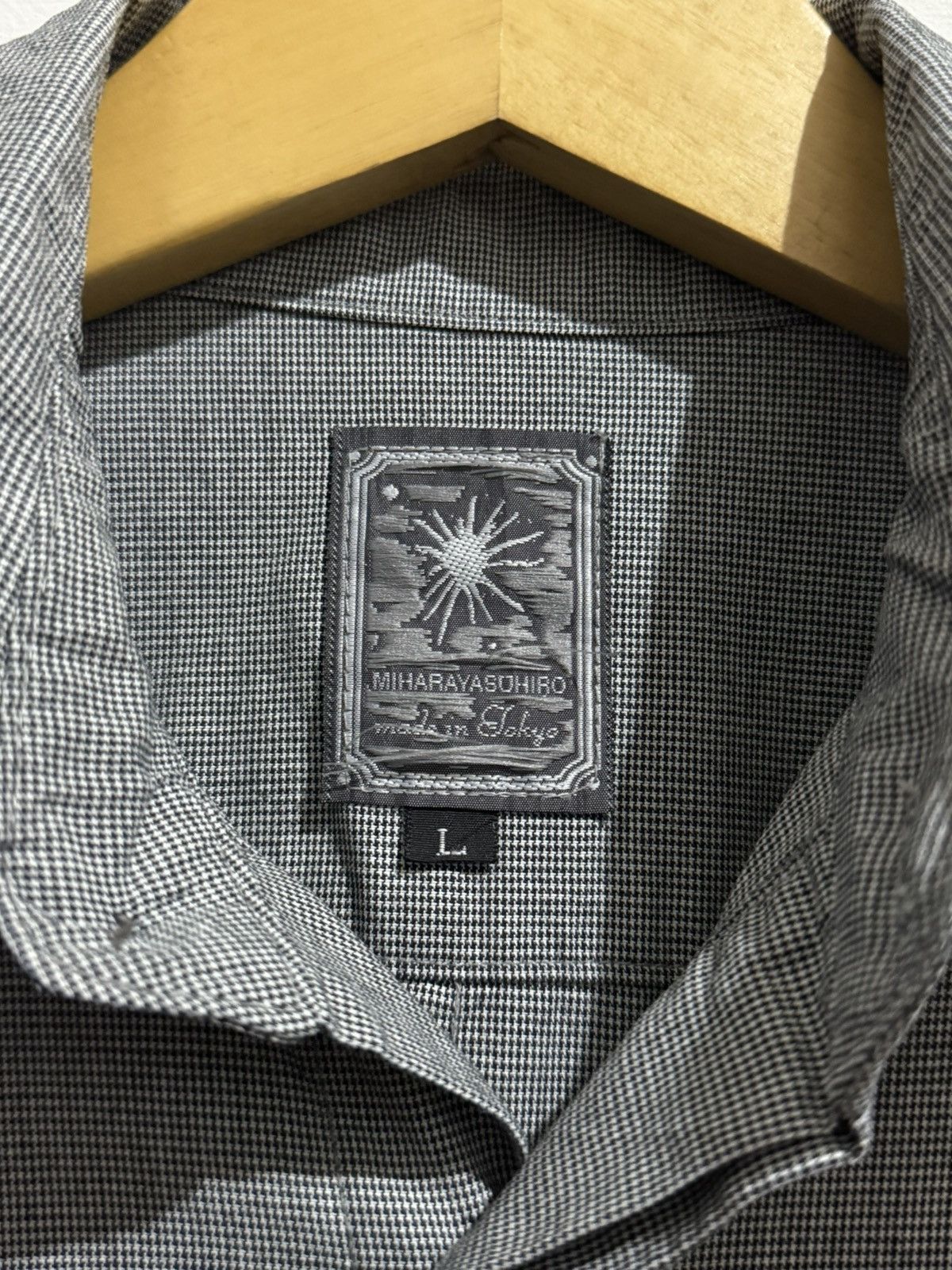 Maison MIHARA YASUHIRO MIHARAYASUHIRO BUCKLE BACK AVANT GARDE SHIRT Size L / US 10 / IT 46 - 9 Thumbnail