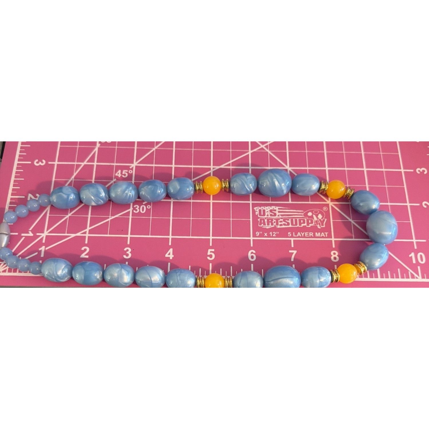 Other Vintage Blue Yellow Marbled Beaded Necklace Gold Tone Acryli Size ONE SIZE - 4 Thumbnail