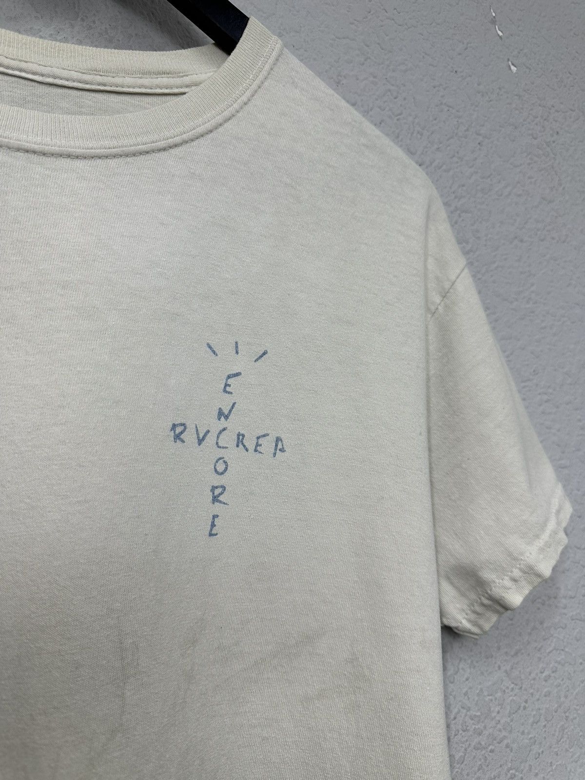 Travis Scott Vintage T-shirt Distressed Faded Y2k Japanese Rock Kanye Size US M / EU 48-50 / 2 - 4 Thumbnail