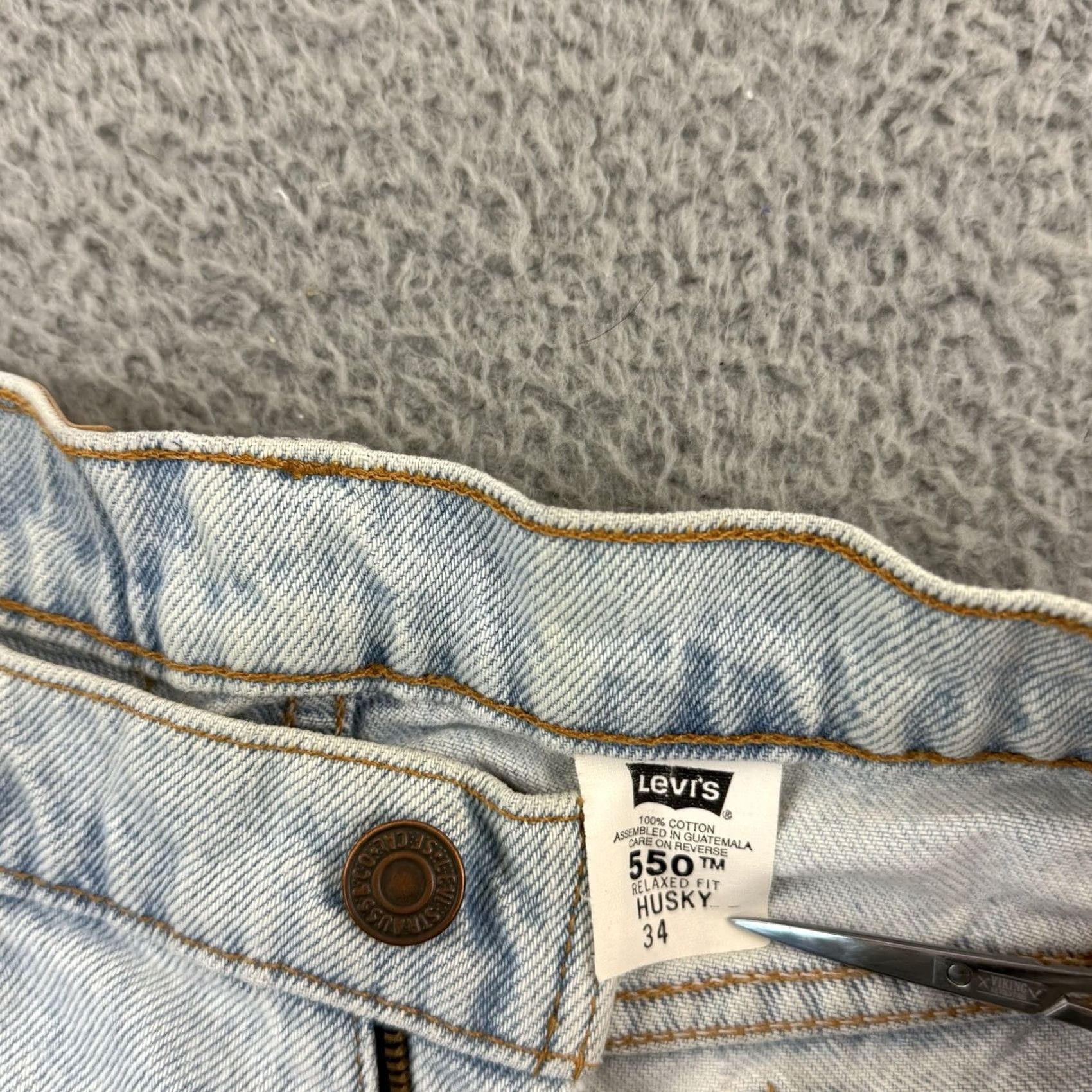 Levi's VINTAGE Levi’s 550 Shorts Men’s 30 Denim Blue Stone Wash Zipper Pocket 10” 90s USA Jeans Mens Size US 30 / EU 46 - 6 Thumbnail