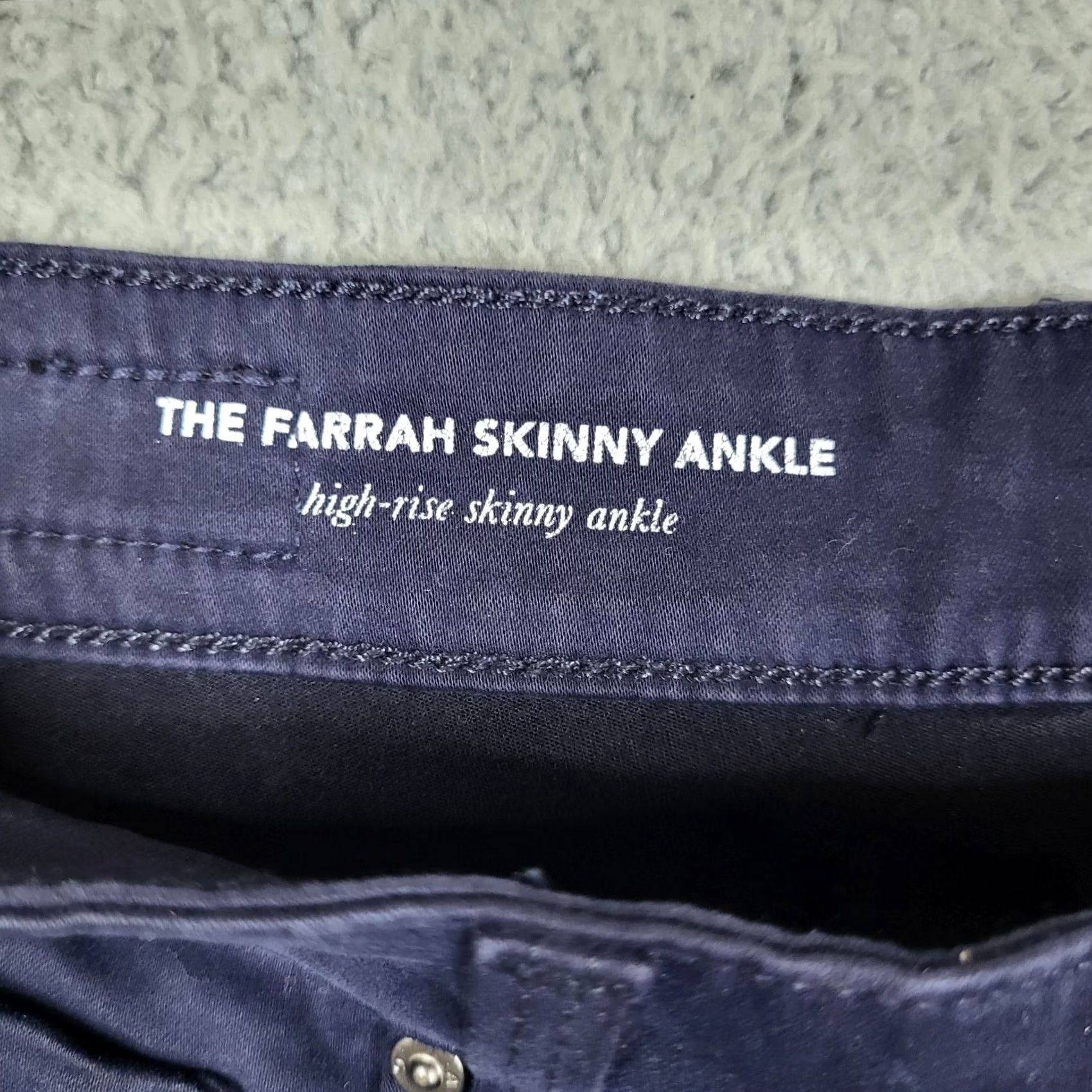 Farah AG The Farrah High-rise Skinny ankle pants Women's Size 26R Shinny Size 26" / US 2 / IT 38 - 2 Thumbnail