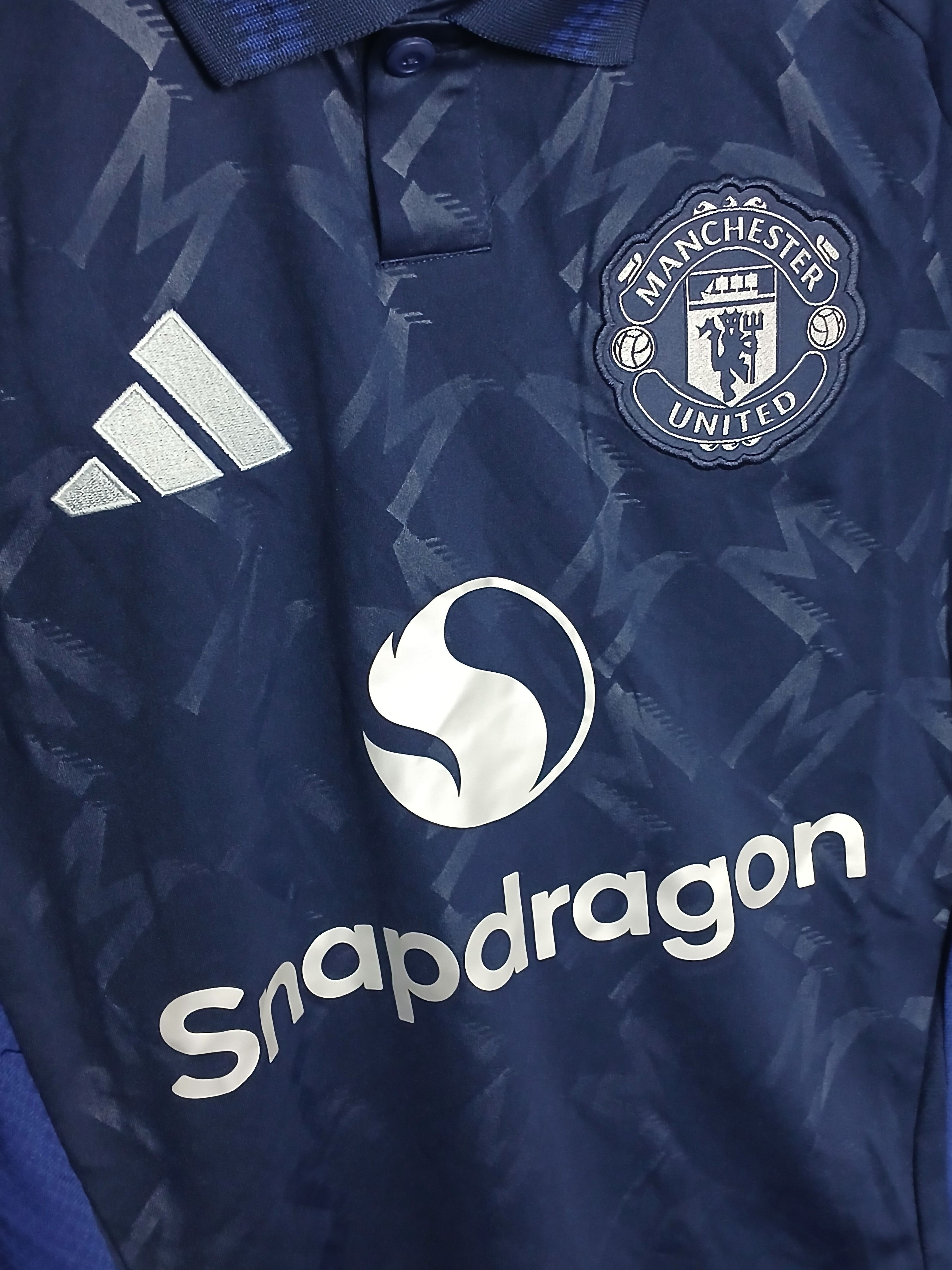 Adidas New Manchester United 24/25 Away Zirkzee Football Jersey Size US XS / EU 42 / 0 - 4 Thumbnail