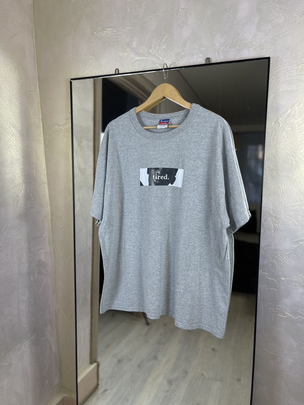 Champion Champion Custom "Tired" Graphic Box Logo Grey Tee Size US XL / EU 56 / 4 - 1 Thumbnail