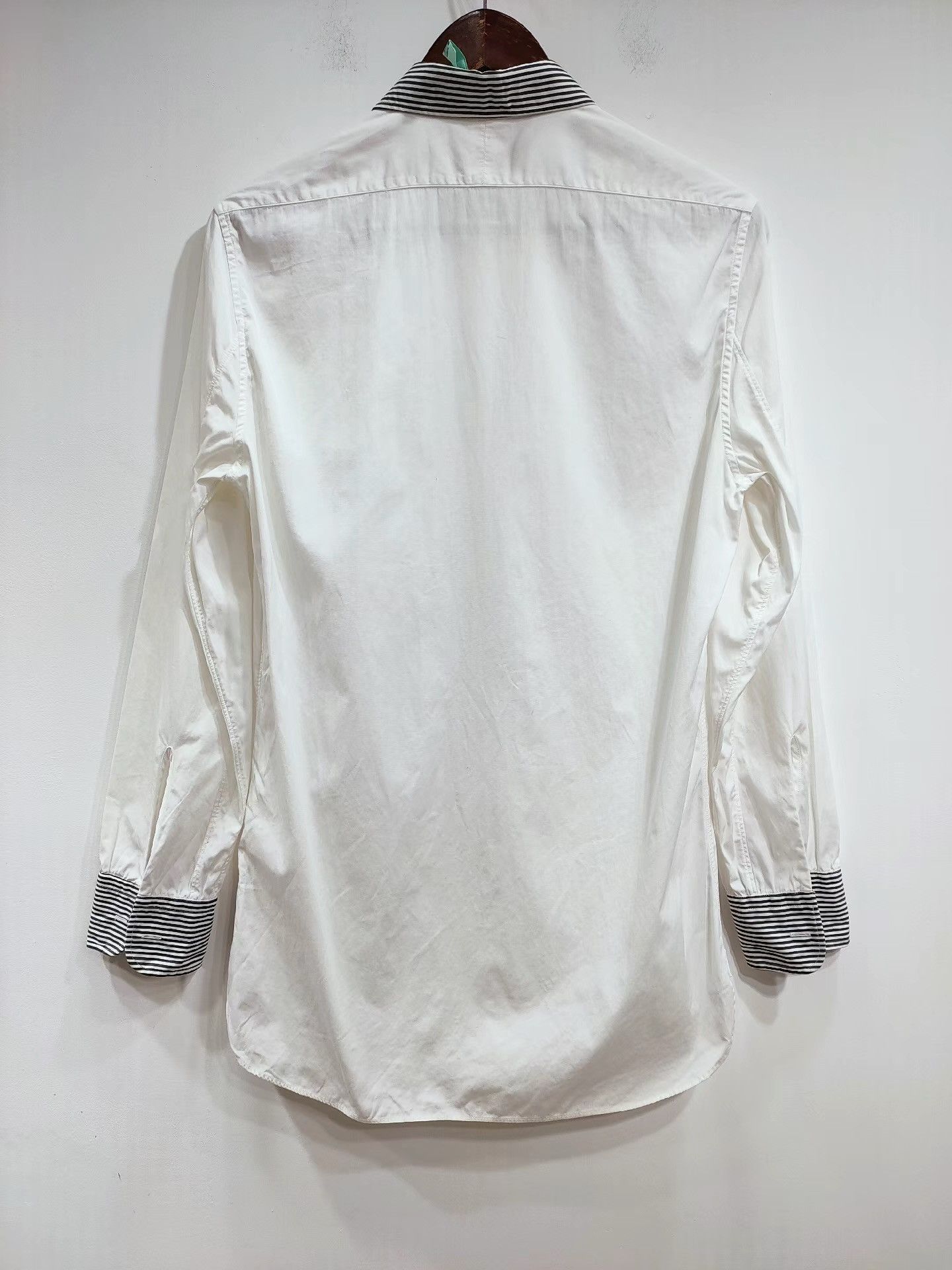 Louis Vuitton Louis Vuitton Men's Long Sleeve White Shirt K29 Size US XS / EU 42 / 0 - 2 Thumbnail