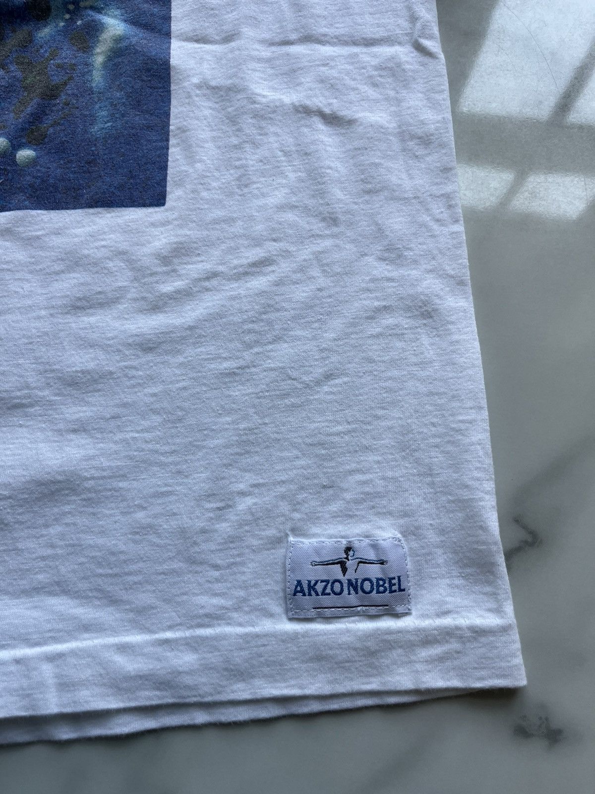 Vintage Vintage AKZO NOBEL Painting (Thai Company )DULUX Tshirt Size US M / EU 48-50 / 2 - 8 Thumbnail