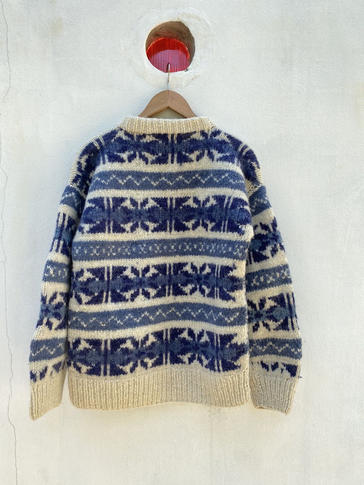 Designer × Vintage ARTESANIAS ECUADOR Blue and Cream Nordic Knit Sweater Size US S / EU 44-46 / 1 - 21 Thumbnail