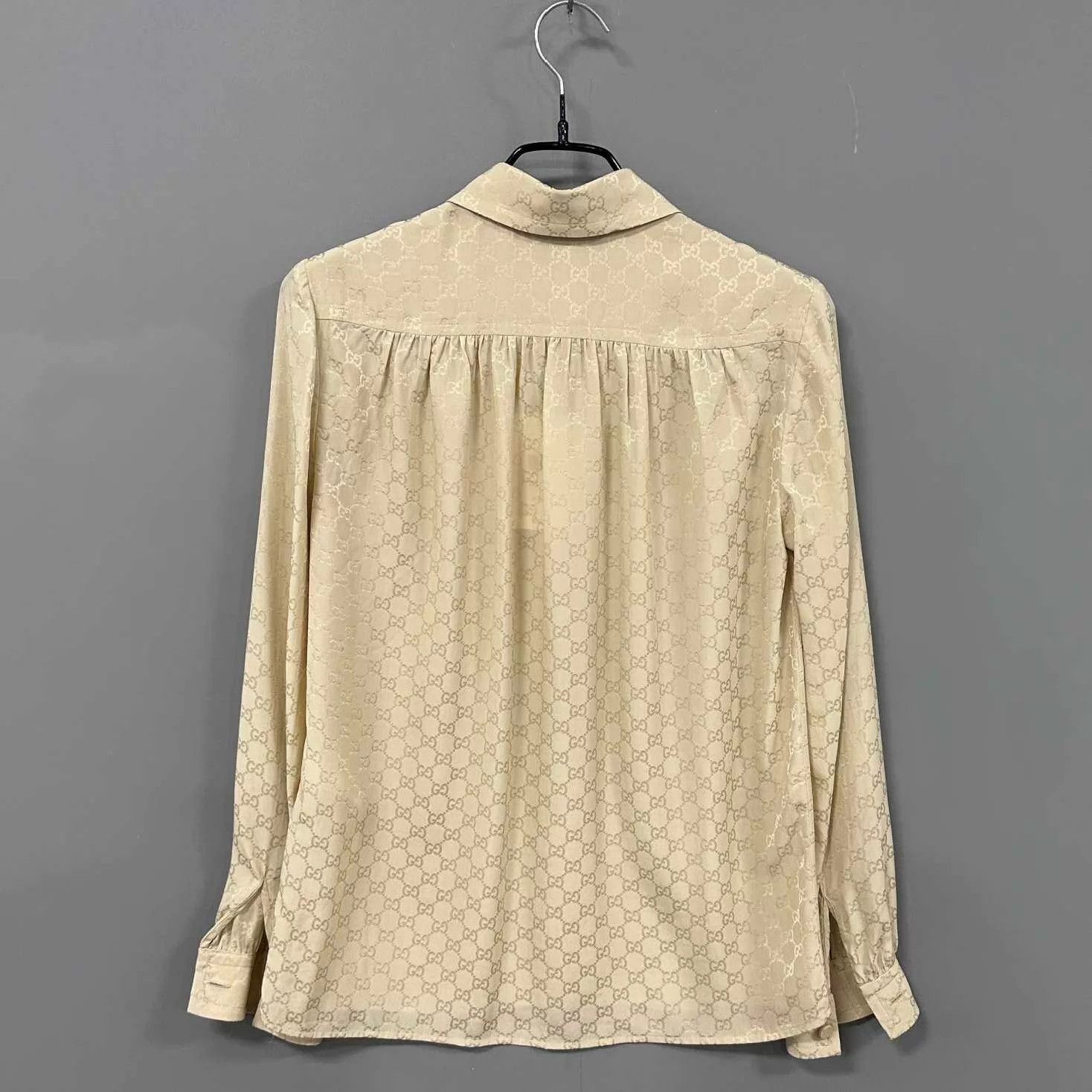 Gucci GUCCI Women's Silk GG Monogram All-Over Print Shirt Size XS / US 0-2 / IT 36-38 - 3 Thumbnail