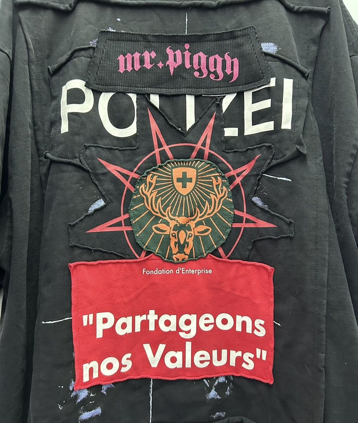 Vetements VETEMENTS Anti-War Patch Runway Short Sleeve T-shirt Size US S / EU 44-46 / 1 - 4 Thumbnail