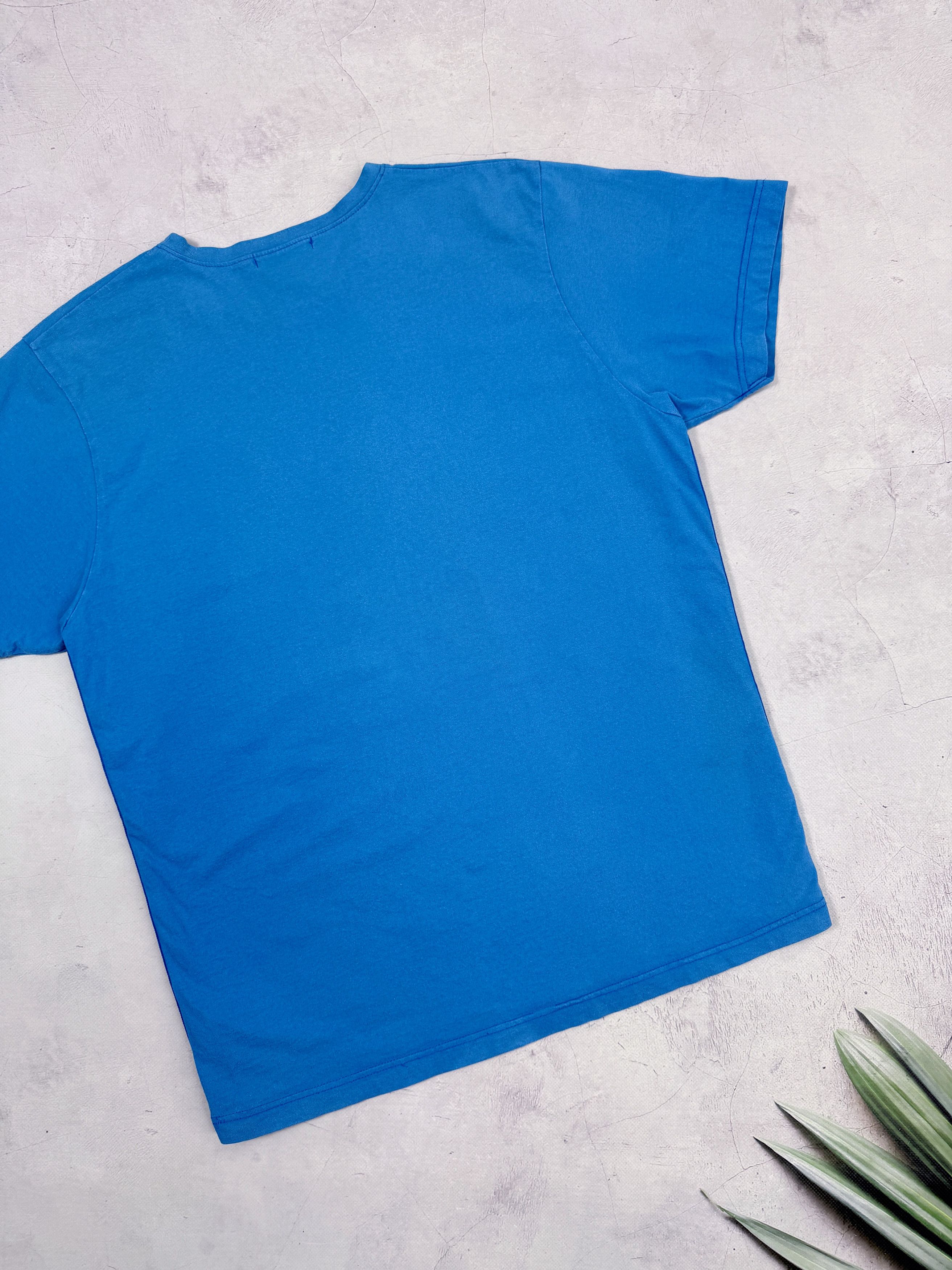 Burberry Vintage Burberry London T-Shirt Lampas Logo Blue Cotton Size US M / EU 48-50 / 2 - 13 Thumbnail