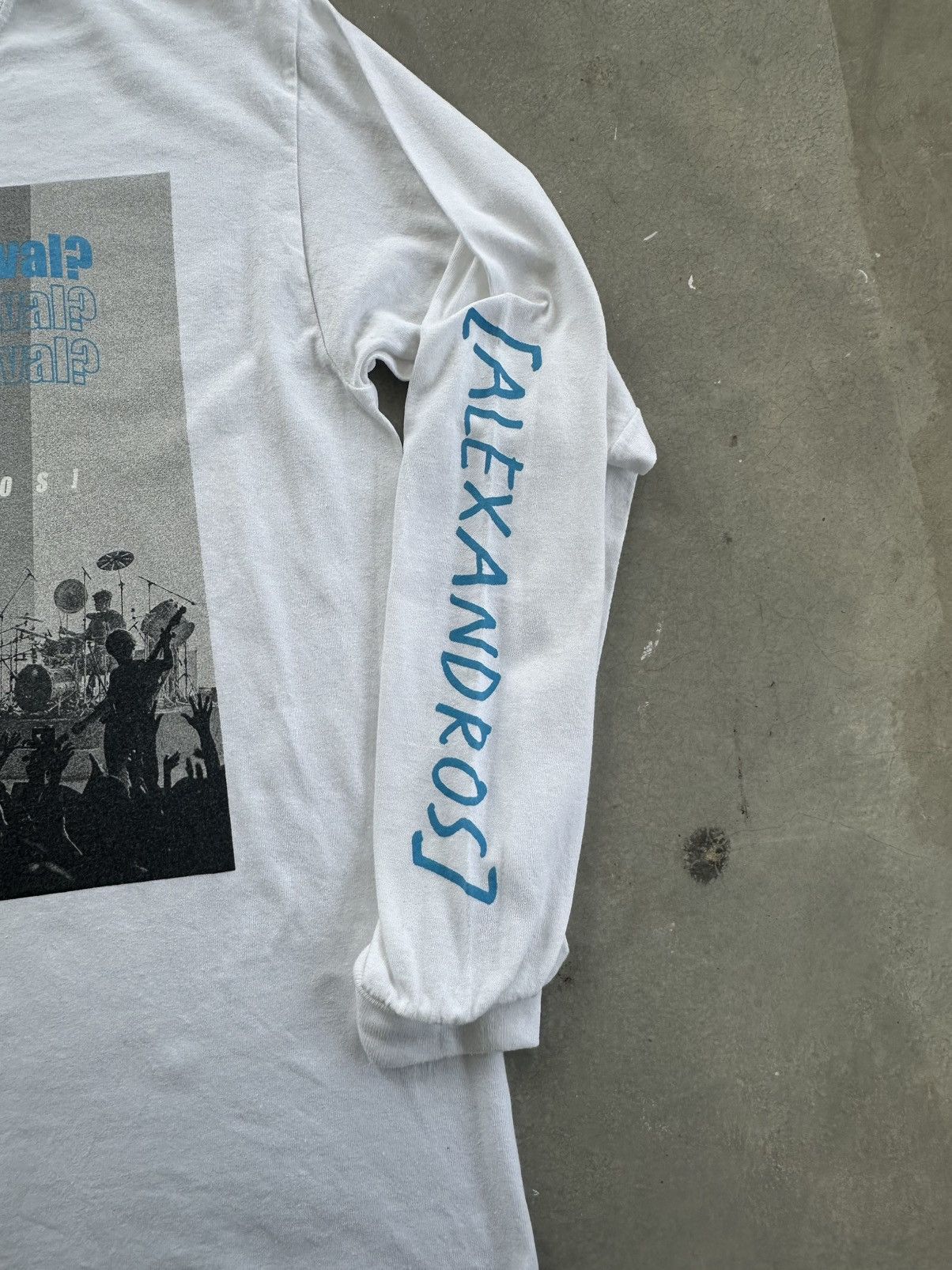 Band Tees ALEXANDROS BAND ROCK BUT WAIT FESTIVAL LS TEE Size US M / EU 48-50 / 2 - 4 Thumbnail