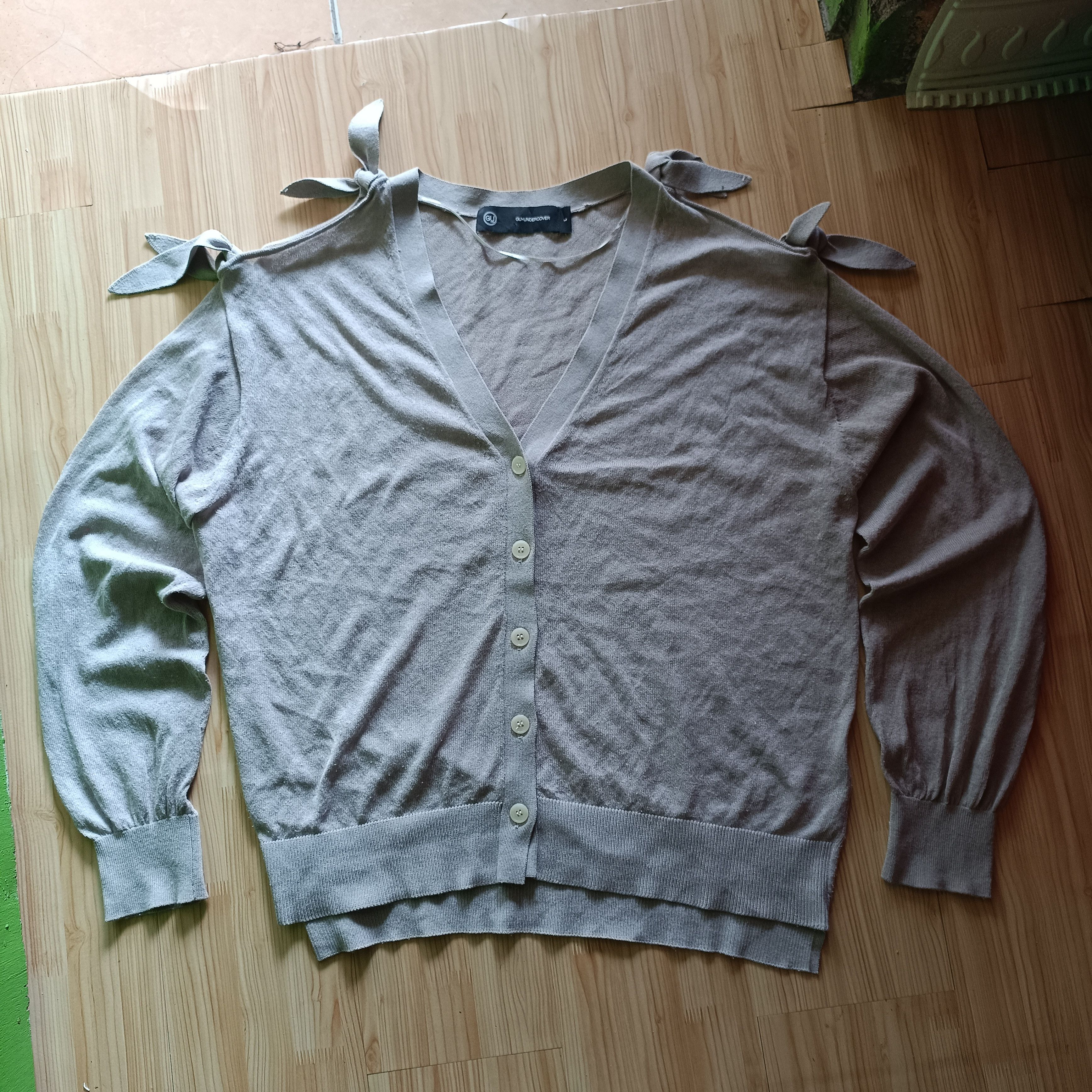 GU × Undercover Undercover X Gu Cardigan Size L / US 10 / IT 46 - 1 Thumbnail