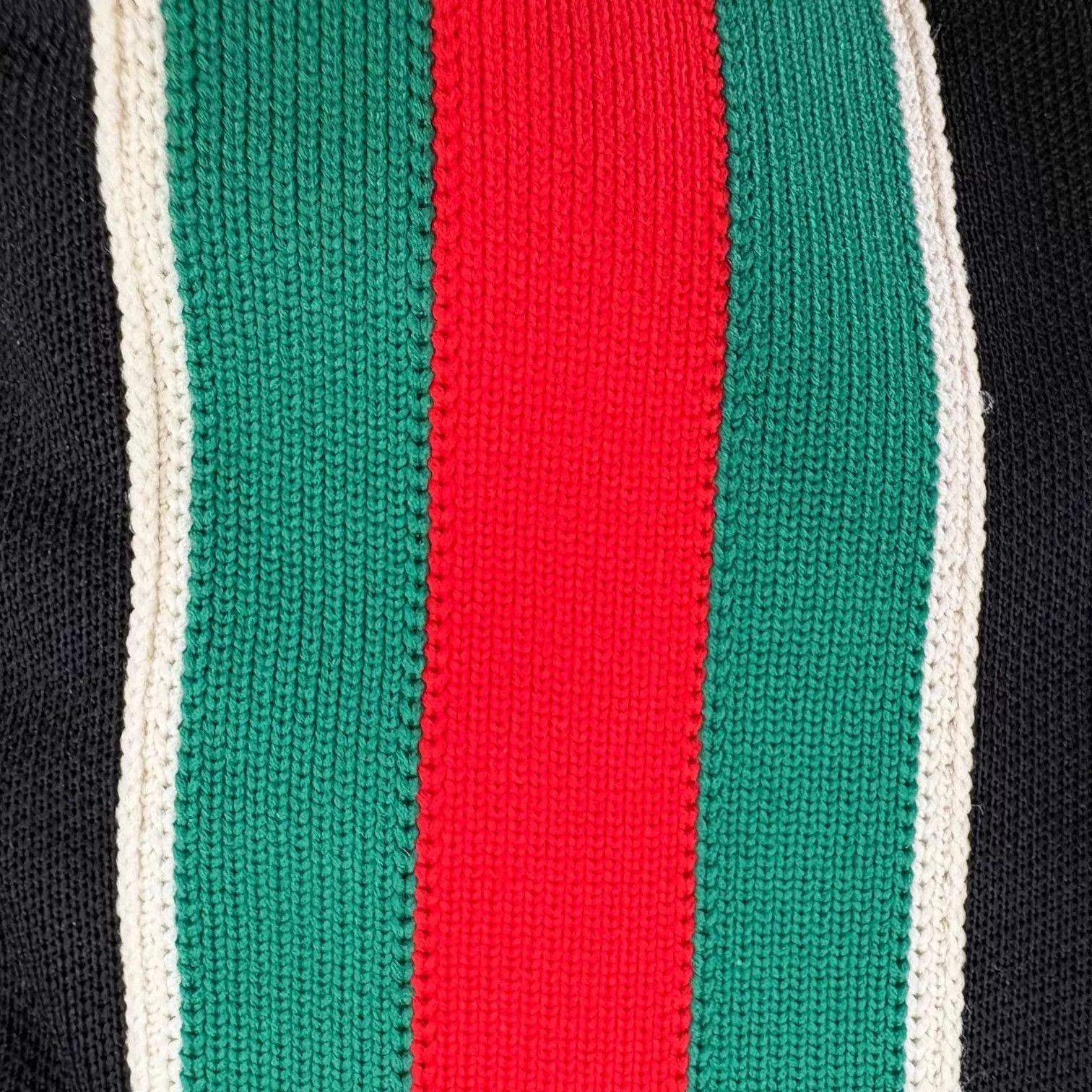 Gucci Gucci red green stripe back pocket GG logo short Size 30" / US 8 / IT 44 - 8 Thumbnail