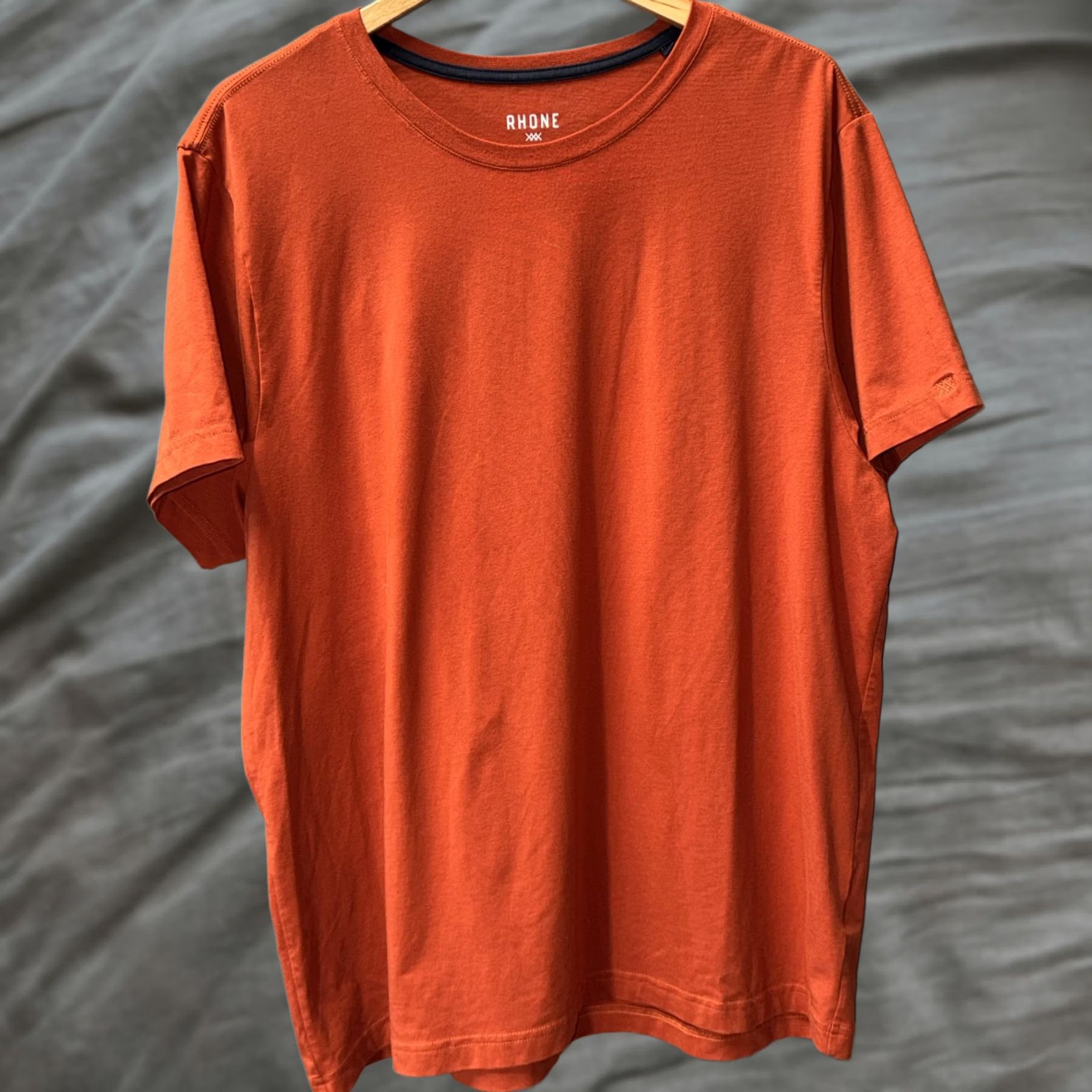 Rhone Rhone Shirt Mens 2XL Red Crewneck Organic Pima Cotton Comfort Casual SPR 2023 Size US XXL / EU 58 / 5 - 1 Thumbnail