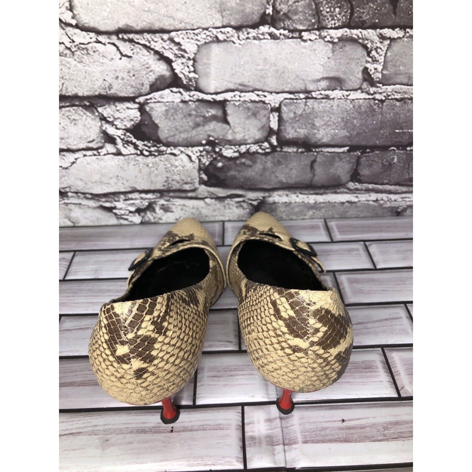 Giuseppe Zanotti Giuseppe Zanotti Cream Leather Black SnakeSkin Pointed Strap Size US 6.5 / IT 36.5 - 5 Thumbnail