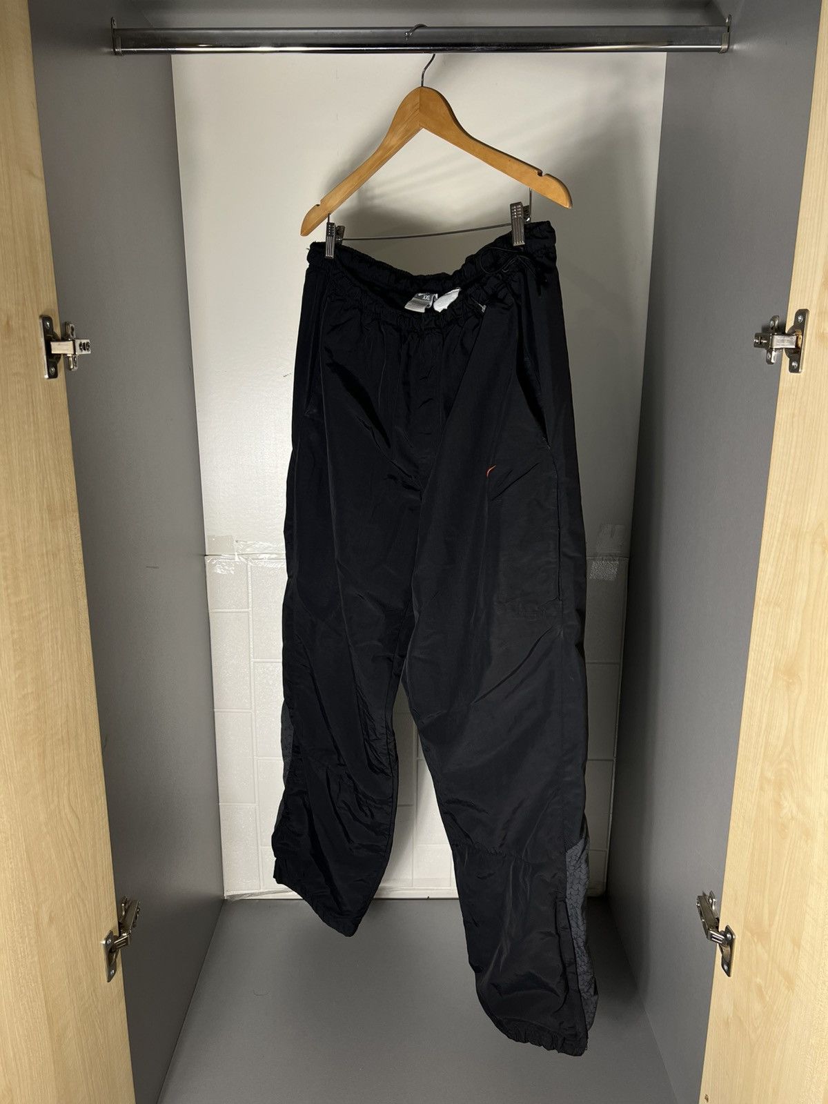 Nike VINTAGE NIKE RETRO SWEATPANTS MULTIPICKET DRILL SWOOSH JAPAN STYLE Y2K 90s Size US 36 / EU 52 - 14 Thumbnail