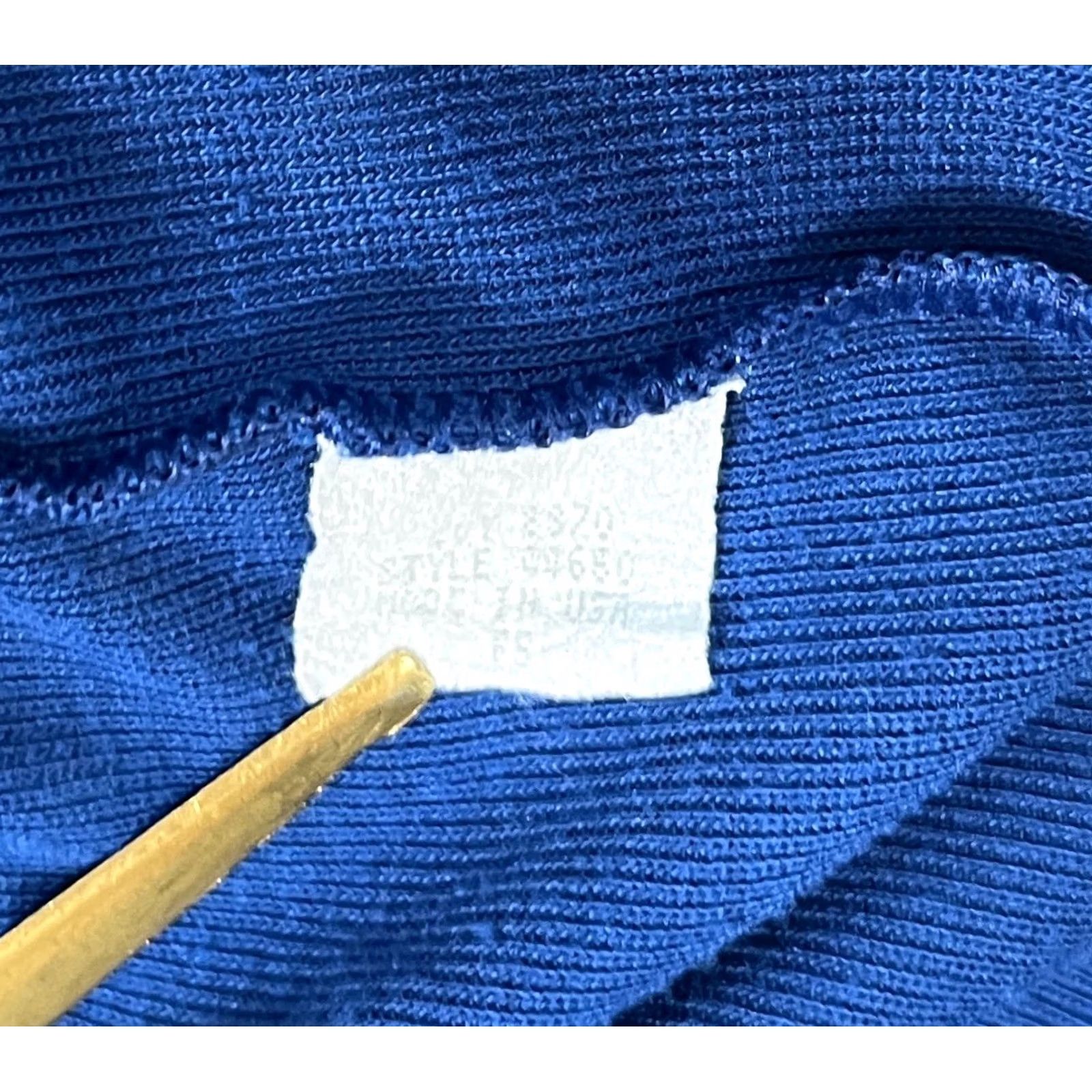Patagonia VINTAGE Patagonia Capilene Men's 1/4 Zip Long Sleeve Pullover Base Layer Size L Blue Pullover Breathable Lightweight Stretch 1/4 Zip Made in USA Mens Size US L / EU 52-54 / 3 - 6 Thumbnail