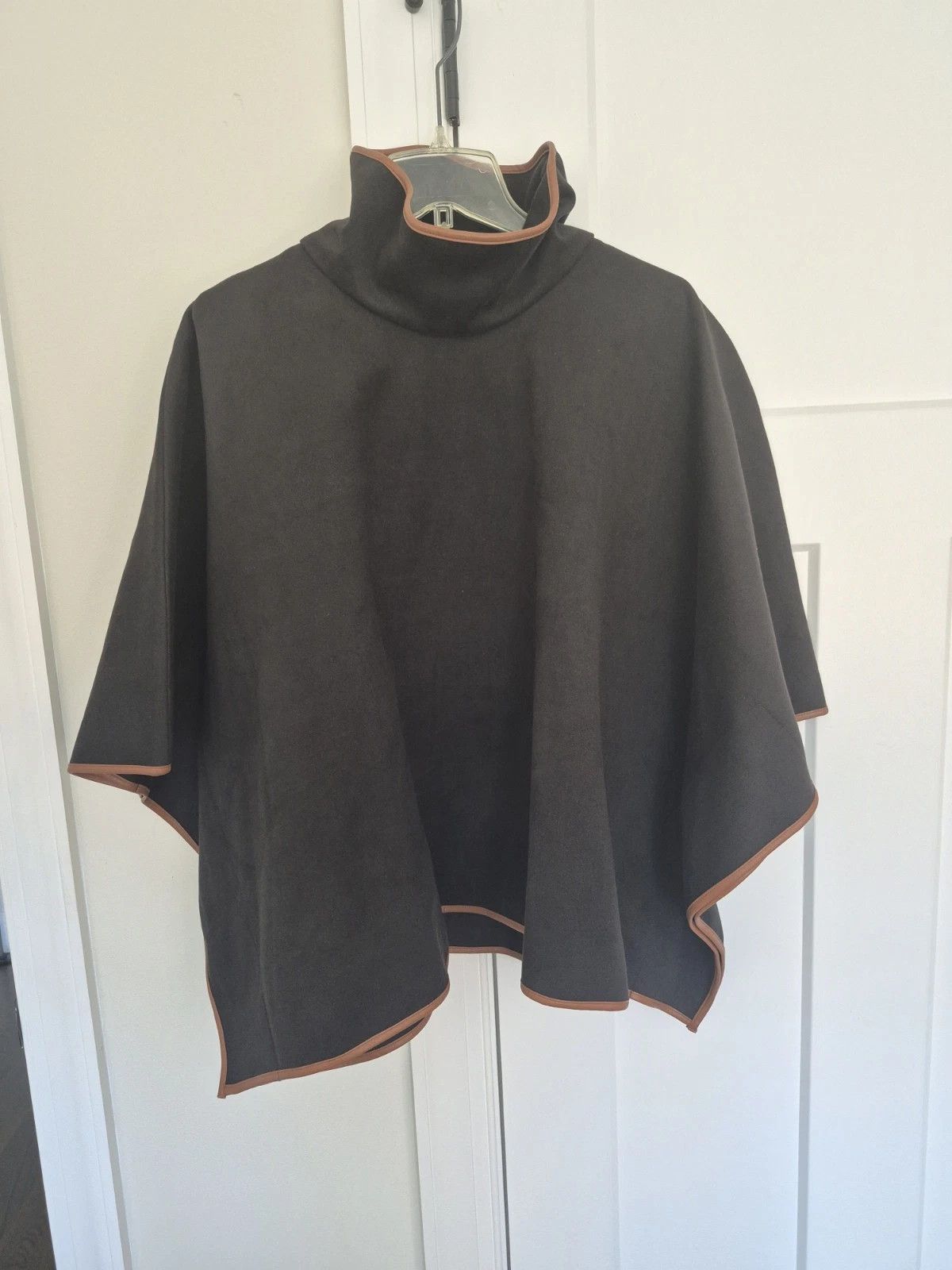 Other Tuckernuck Piper Poncho Brown Trim Funnel Neck Pullover Size ONE SIZE - 5 Thumbnail