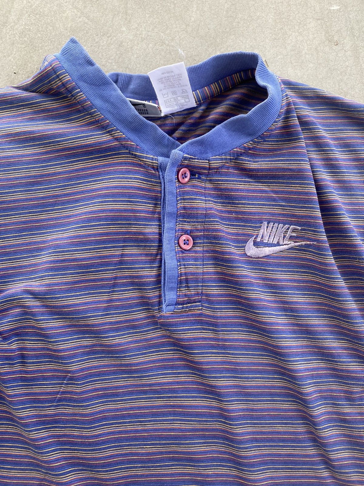Nike VINTAGE 90S NIKE ACG BUTTON STRIPES TEE Size US L / EU 52-54 / 3 - 2 Thumbnail