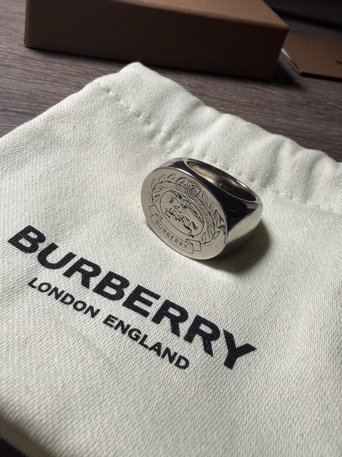 Burberry Burberry - Logo-Engraved Palladium-Plated Signet Ring Silver Size ONE SIZE - 4 Thumbnail