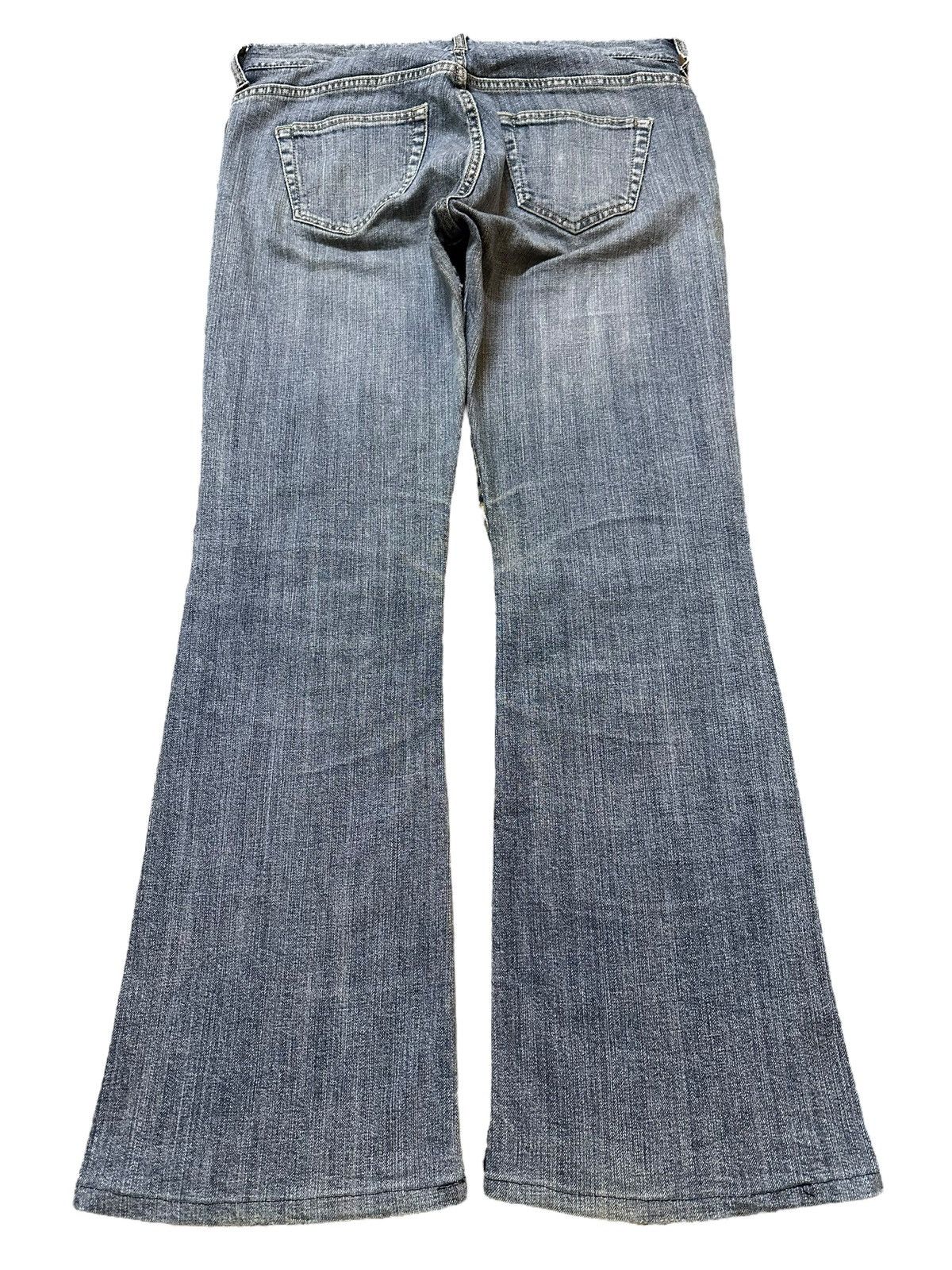 Japanese Brand Vintage Japanese Brand Blue Faded Wash Style Baggy Jeans Size US 31 - 2 Thumbnail
