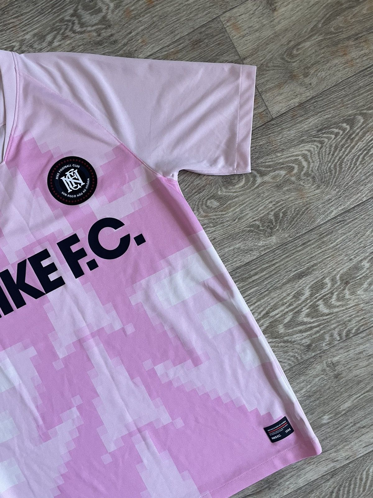 Vintage Nike F.C. Pink Jersey Football Shirt Soccer Jersey Size US S / EU 44-46 / 1 - 2 Thumbnail