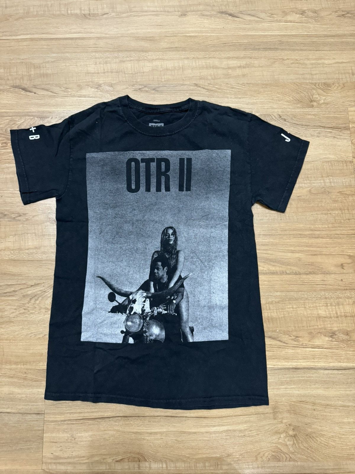 JAY Z x BETONCE OTR II TOUR TSHIRT