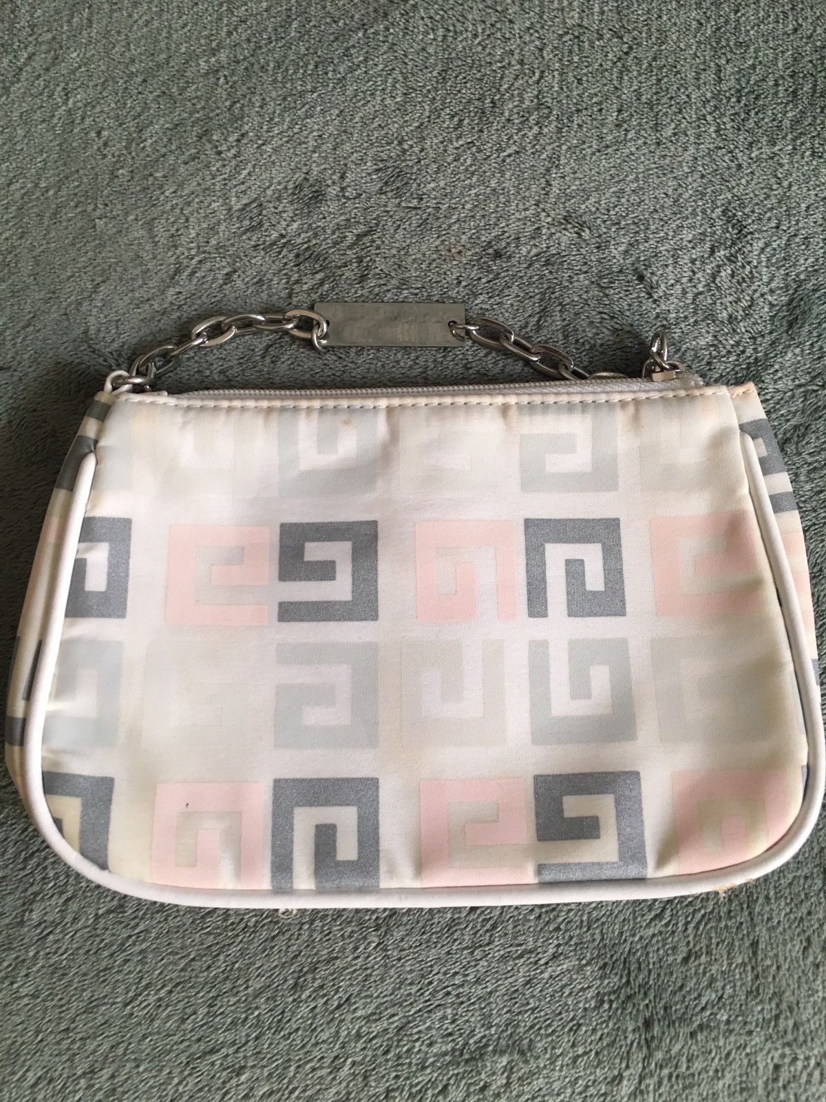 Givenchy Givenchy Pink Logo Monogram Clutch Pouch Bag Size ONE SIZE - 4 Thumbnail