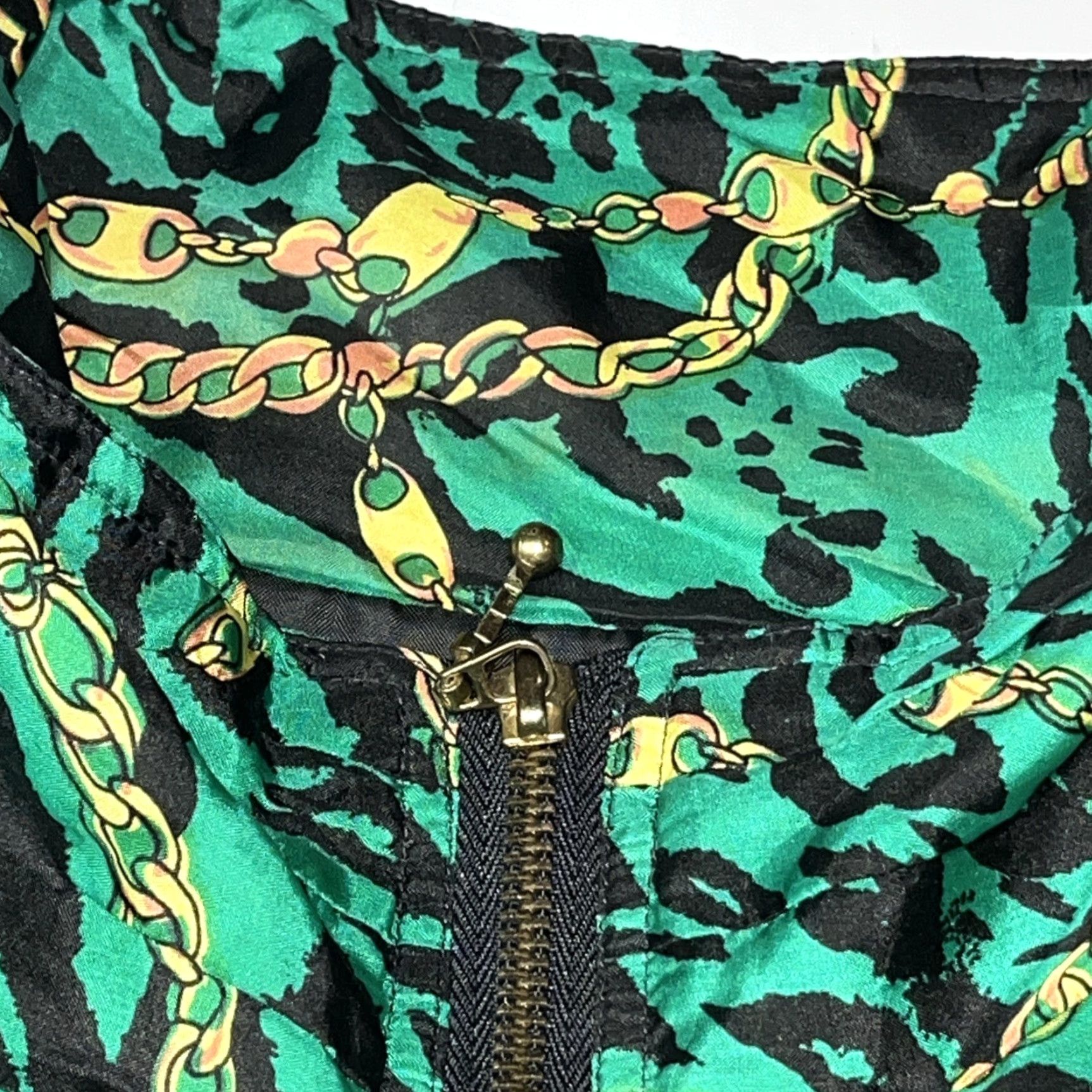Vintage VINTAGE EVR Jacket Silk BOMBER Windbreaker Women’s XL 90s Leopard Gold Chains Black Green Short Zip Pockets Full Zip Casual Vintage Womens Size XL / US 12-14 / IT 48-50 - 4 Thumbnail