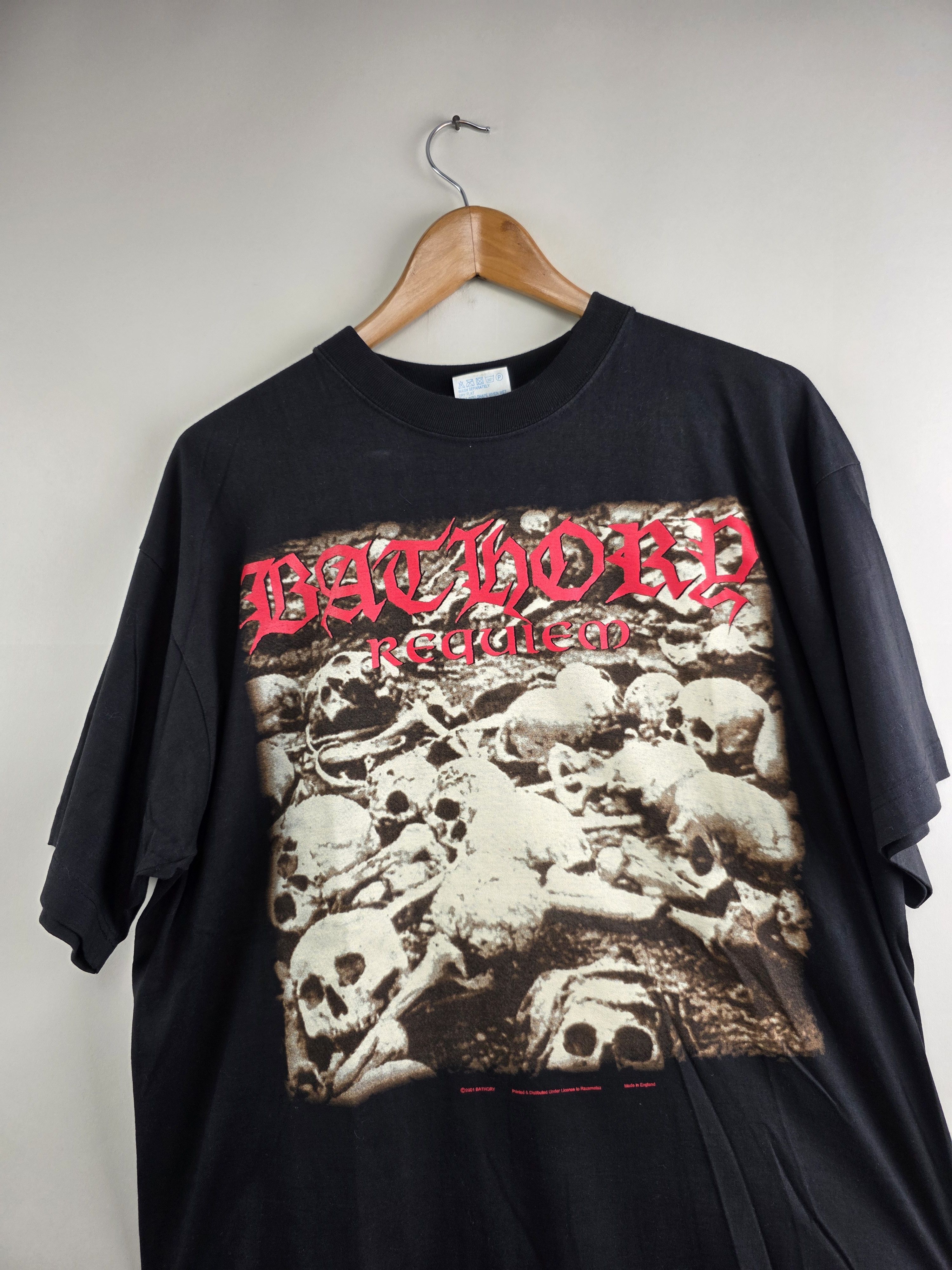 Band Tees 2001 Bathory Requiem 90s Vintage T shirt XL 23" 30.5" Size US XL / EU 56 / 4 - 2 Thumbnail
