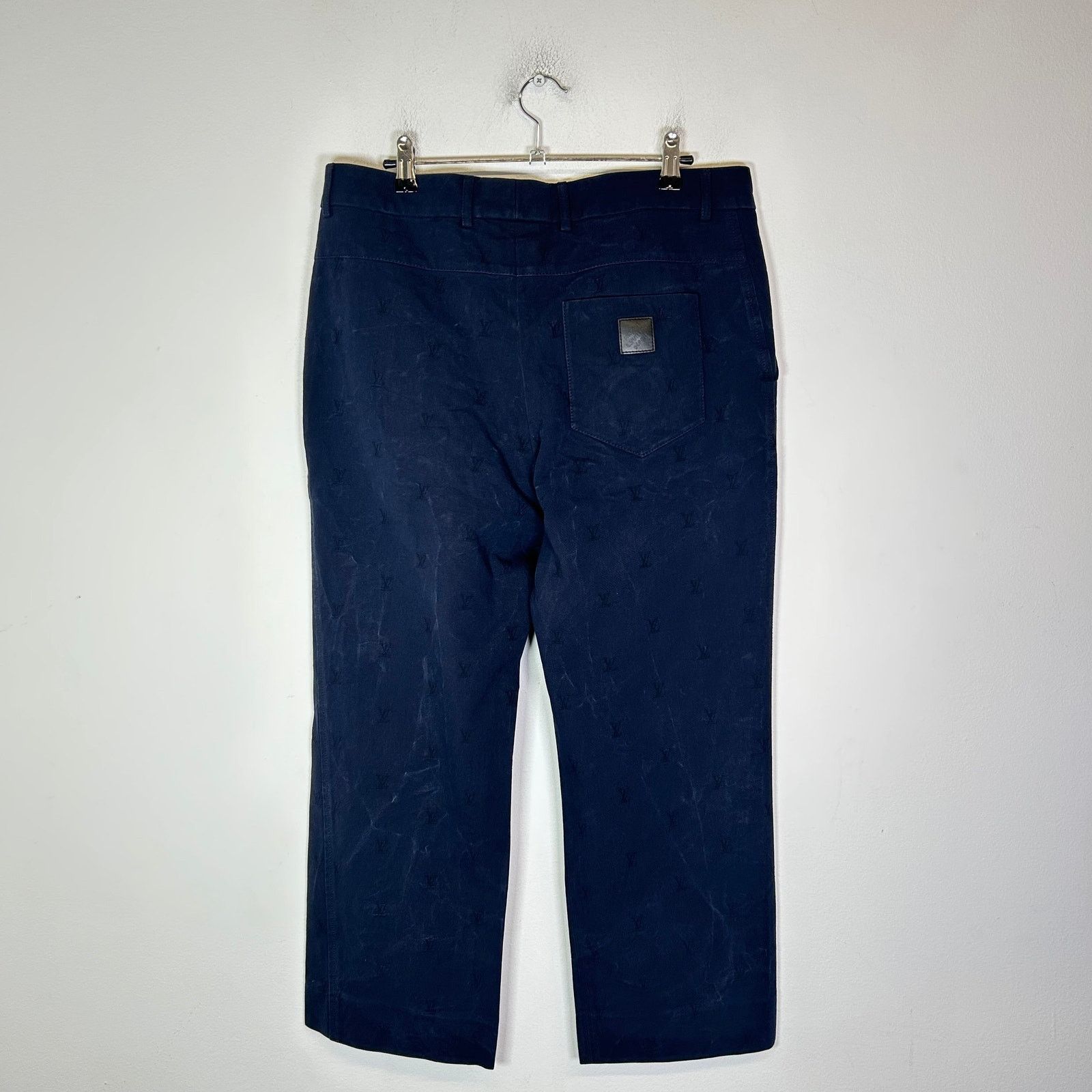 Louis Vuitton Louis Vuitton Monogram Embossed Casual Pant Size US 34 / EU 50 - 2 Thumbnail