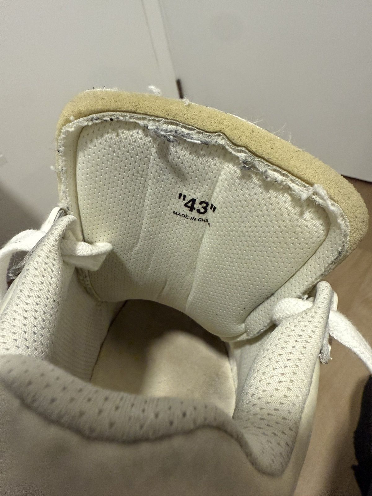 Off-White Off-White Mid Top Sponge Sneaker Size US 10 / EU 43 - 7 Thumbnail